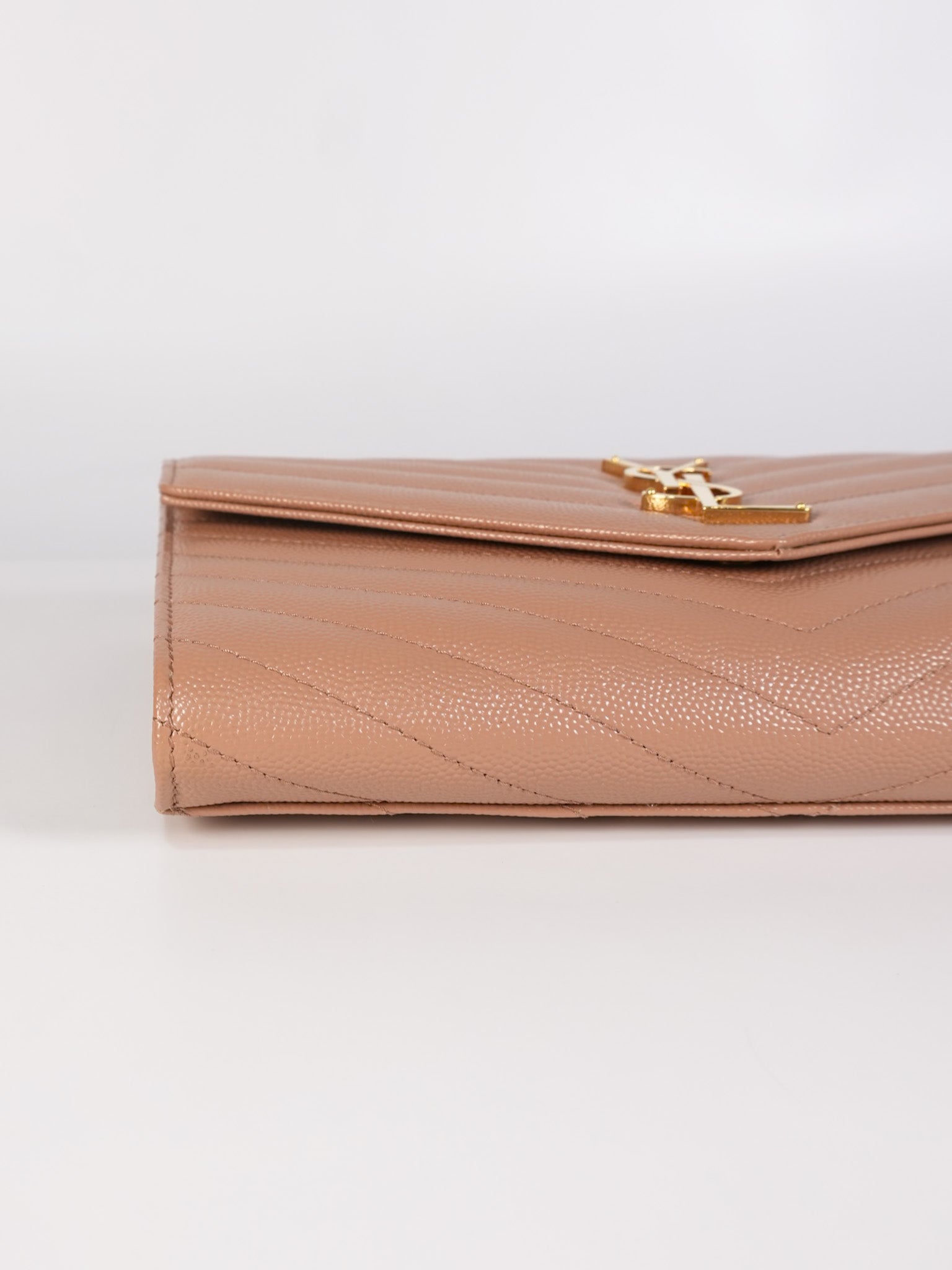 Envelope Clutch Bag in Beige Grain De Poudre Leather & Gold Hardware | Purse Maison Luxury Bags Shop