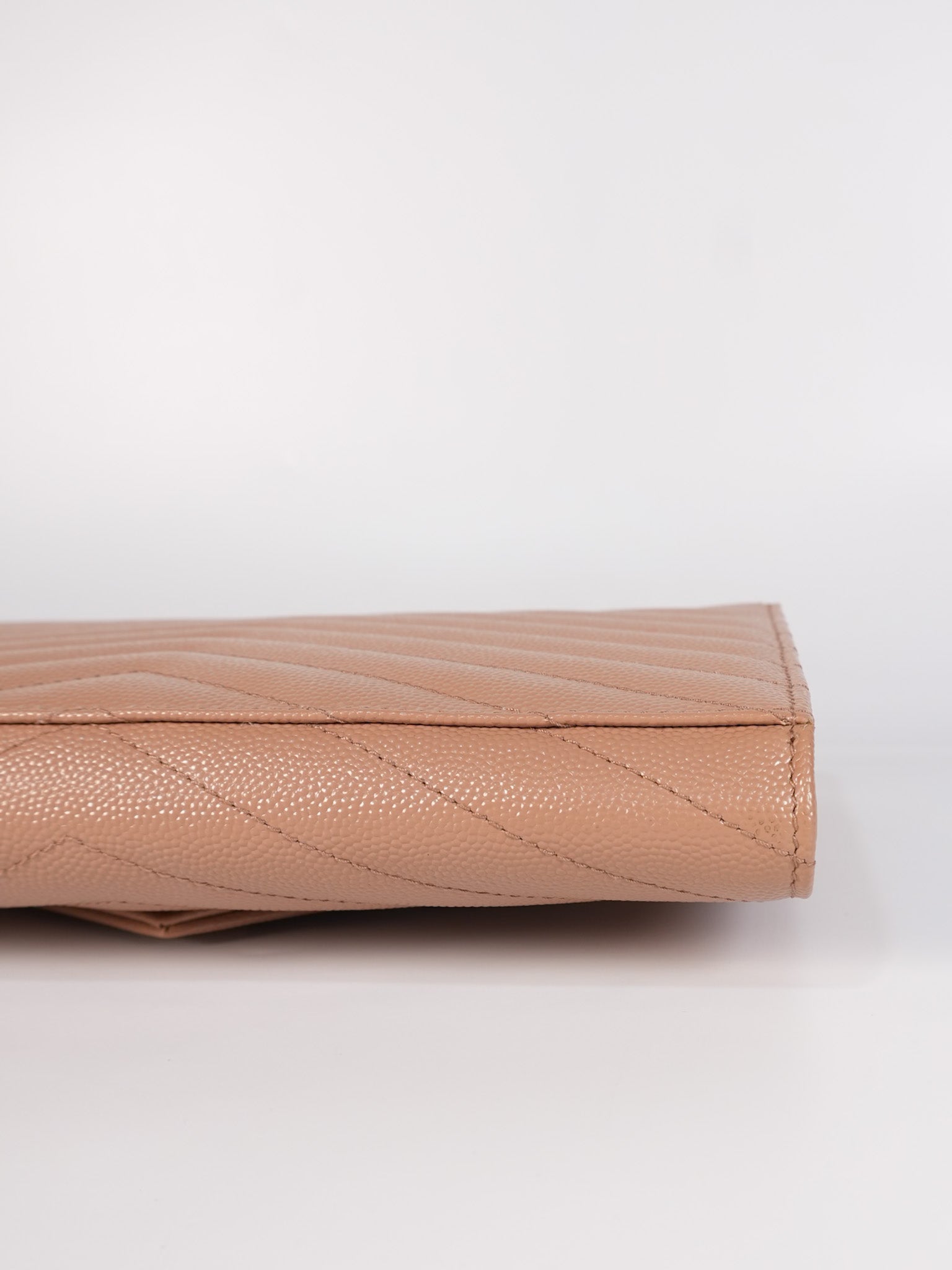 Envelope Clutch Bag in Beige Grain De Poudre Leather & Gold Hardware | Purse Maison Luxury Bags Shop
