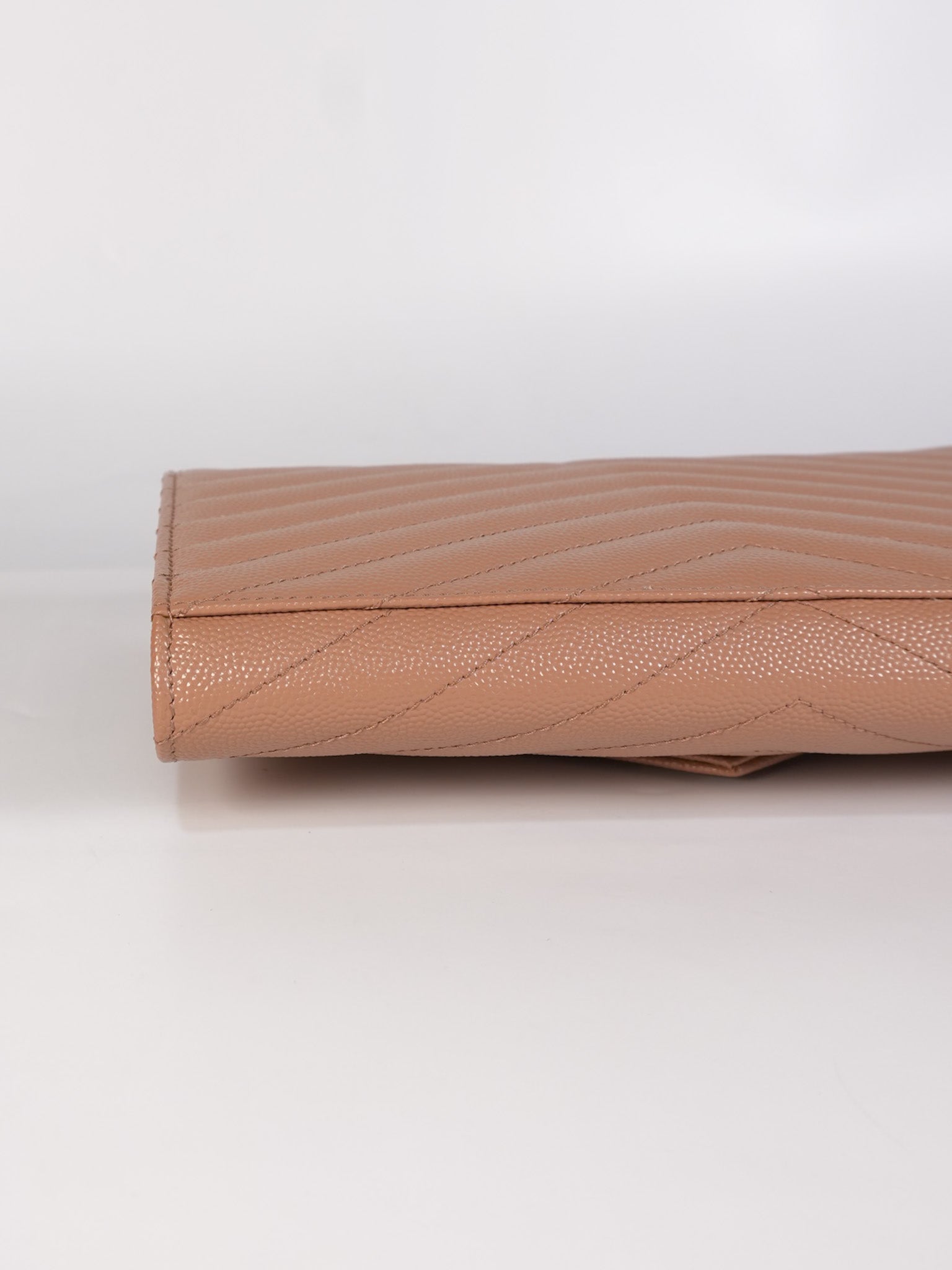Envelope Clutch Bag in Beige Grain De Poudre Leather & Gold Hardware | Purse Maison Luxury Bags Shop