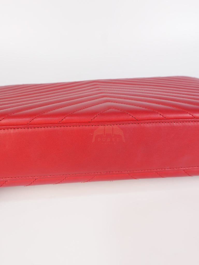 Envelope Large in Red Smooth Chevron Leather and Gold Hardware Shoulder Bag | Purse Maison Luxury Bags Shop