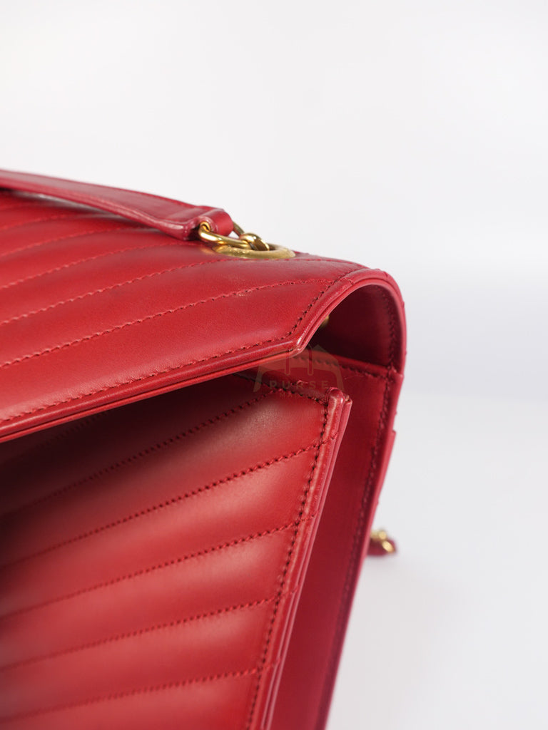 Envelope Large in Red Smooth Chevron Leather and Gold Hardware Shoulder Bag | Purse Maison Luxury Bags Shop