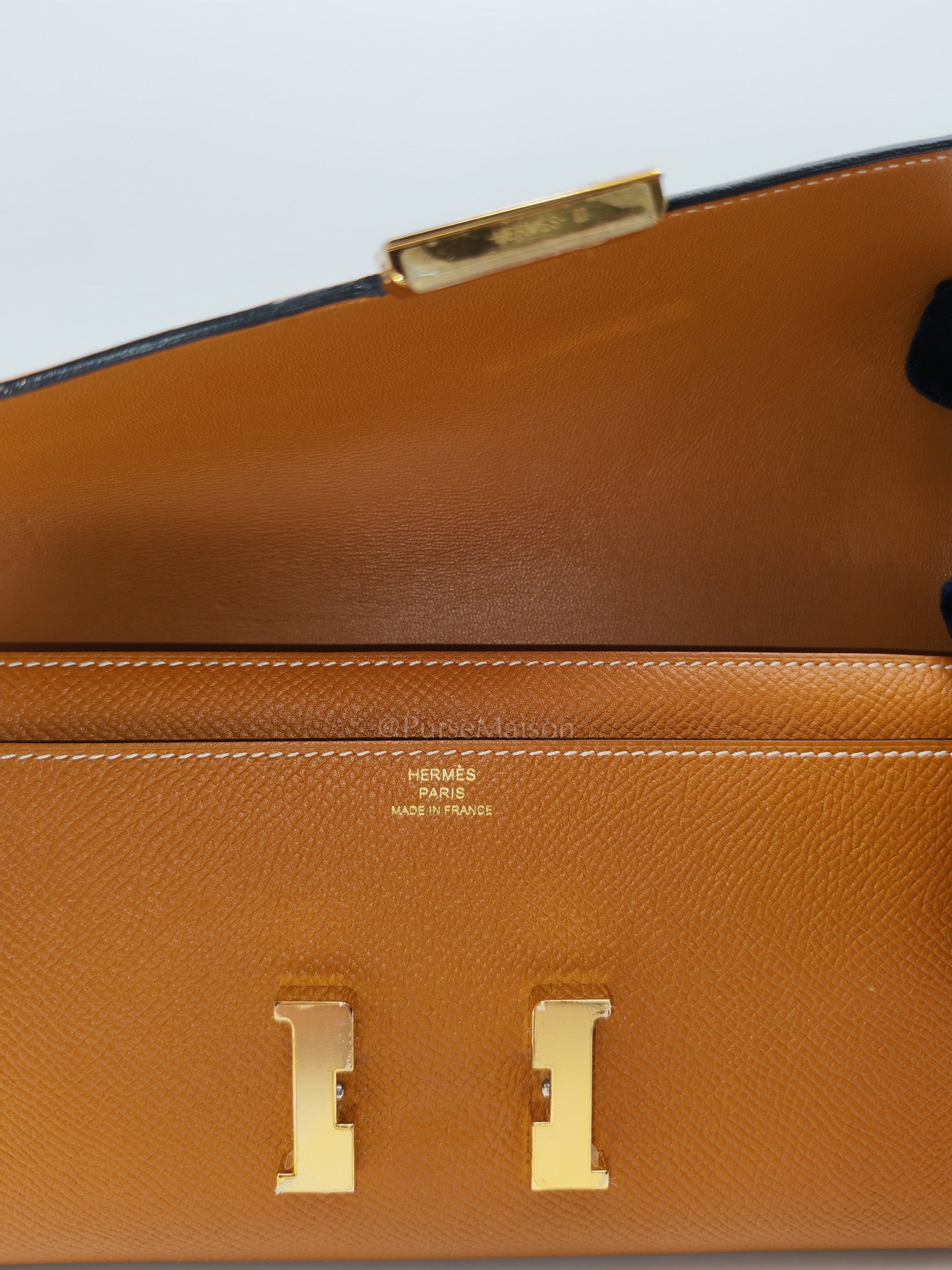 Constance To Go in Toffee Epsom Leather & Gold Hardware Stamp D (2019)