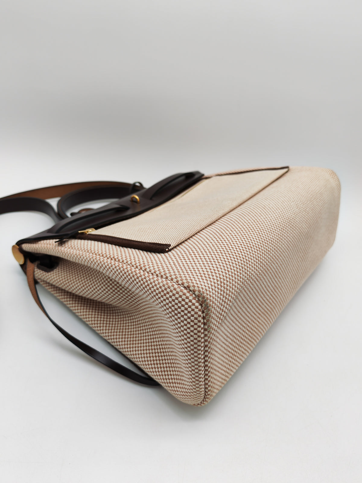 Hermès Herbag Zip PM 31 Ecru, Beige Toile H Ebene Hunter Gold Hardware Stamp W (2024)