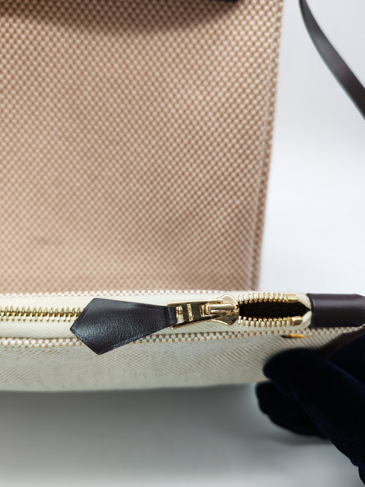 Hermès Herbag Zip PM 31 Ecru, Beige Toile H Ebene Hunter Gold Hardware Stamp W (2024)