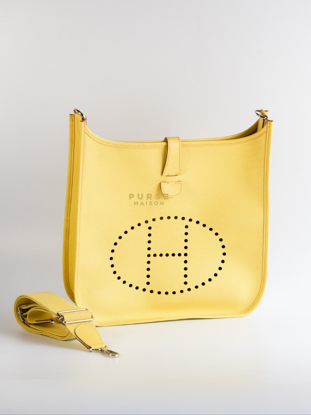 Evelyne III PM Jaune Poussin Clemence in Palladium Hardware Stamp T | Purse Maison Luxury Bags Shop