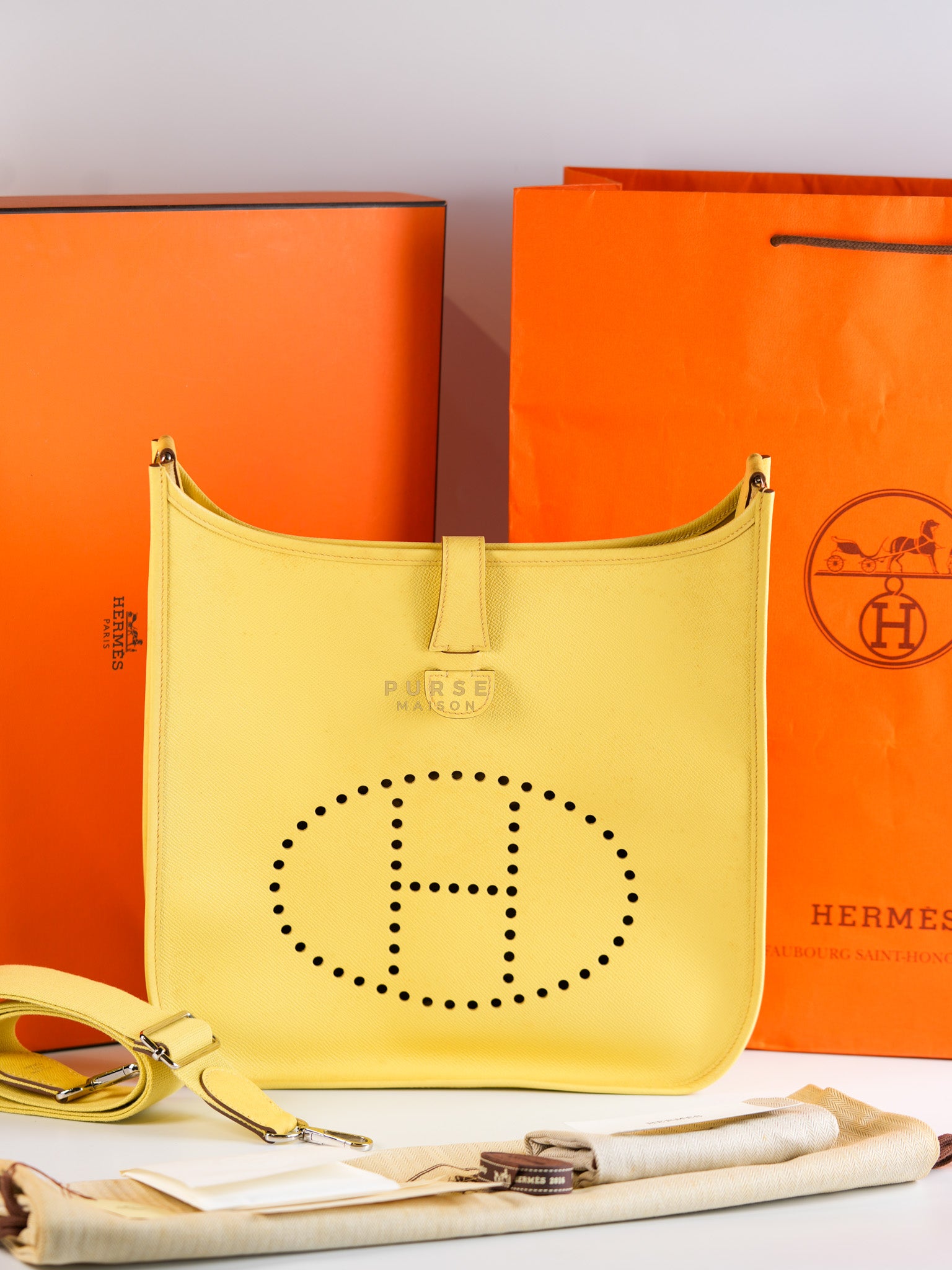 Evelyne III PM Jaune Poussin Clemence in Palladium Hardware Stamp T | Purse Maison Luxury Bags Shop