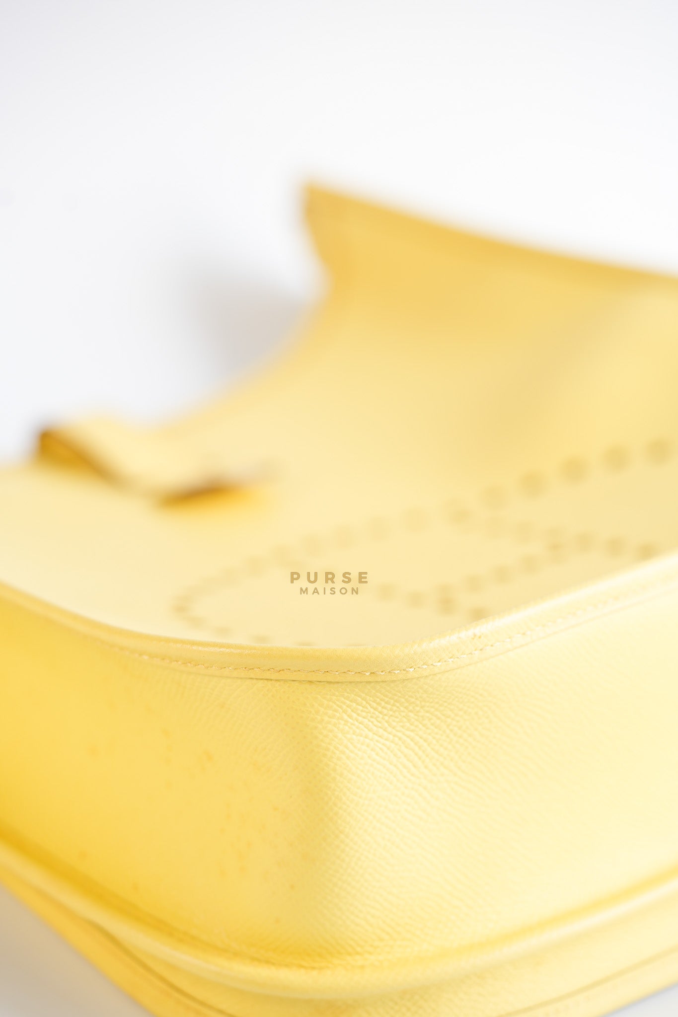 Evelyne III PM Jaune Poussin Clemence in Palladium Hardware Stamp T | Purse Maison Luxury Bags Shop