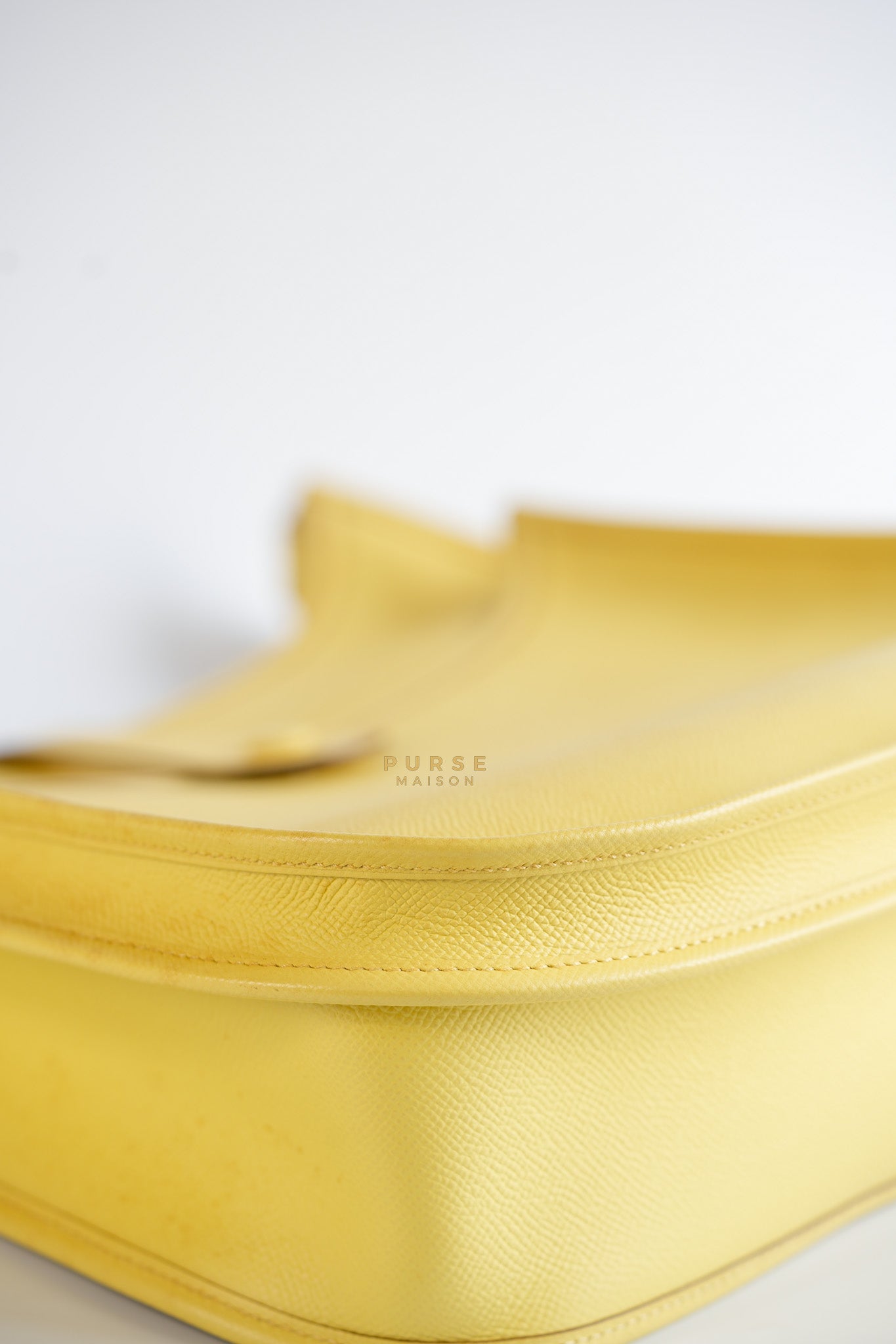 Evelyne III PM Jaune Poussin Clemence in Palladium Hardware Stamp T | Purse Maison Luxury Bags Shop