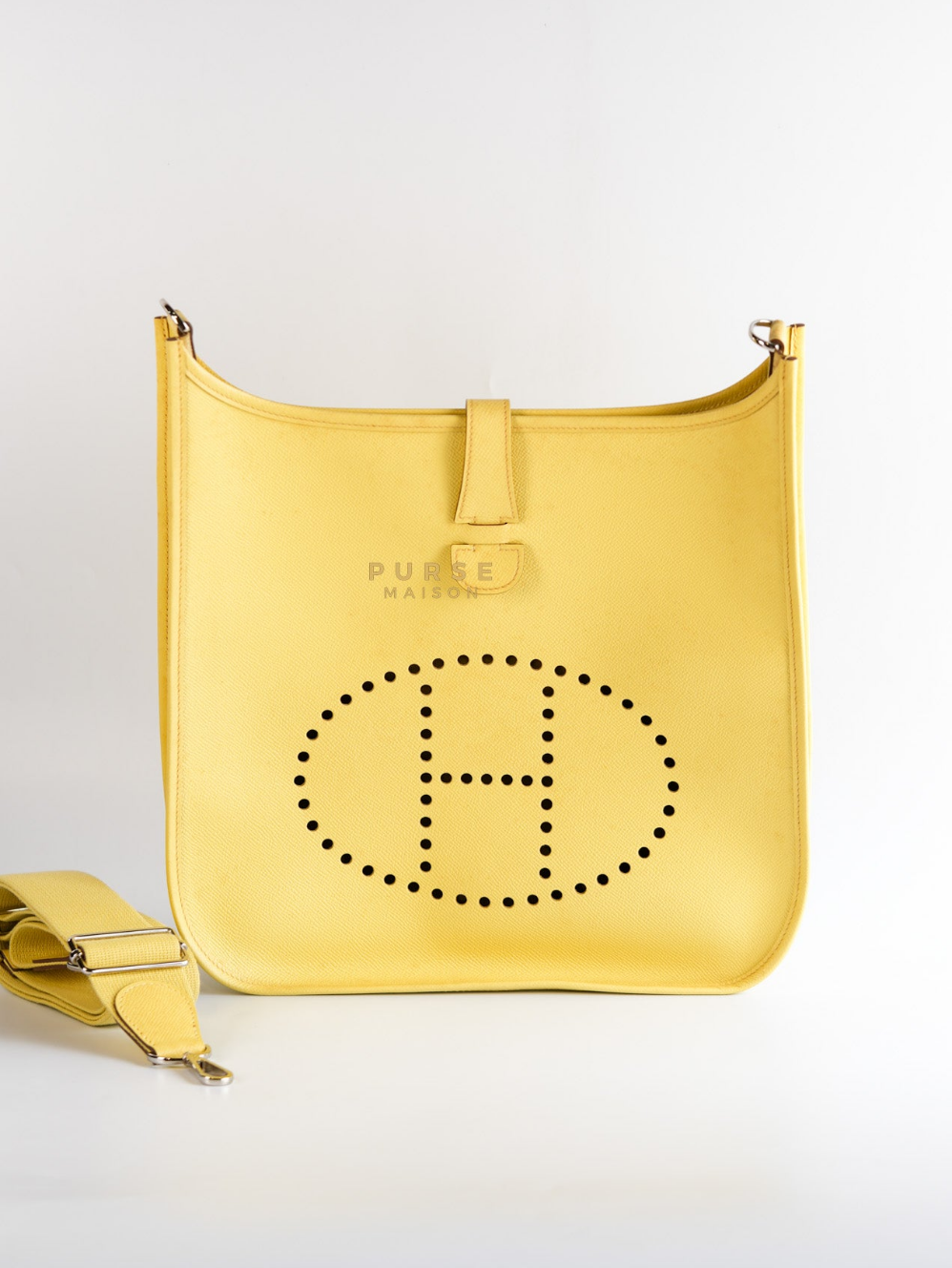 Evelyne III PM Jaune Poussin Clemence in Palladium Hardware Stamp T | Purse Maison Luxury Bags Shop