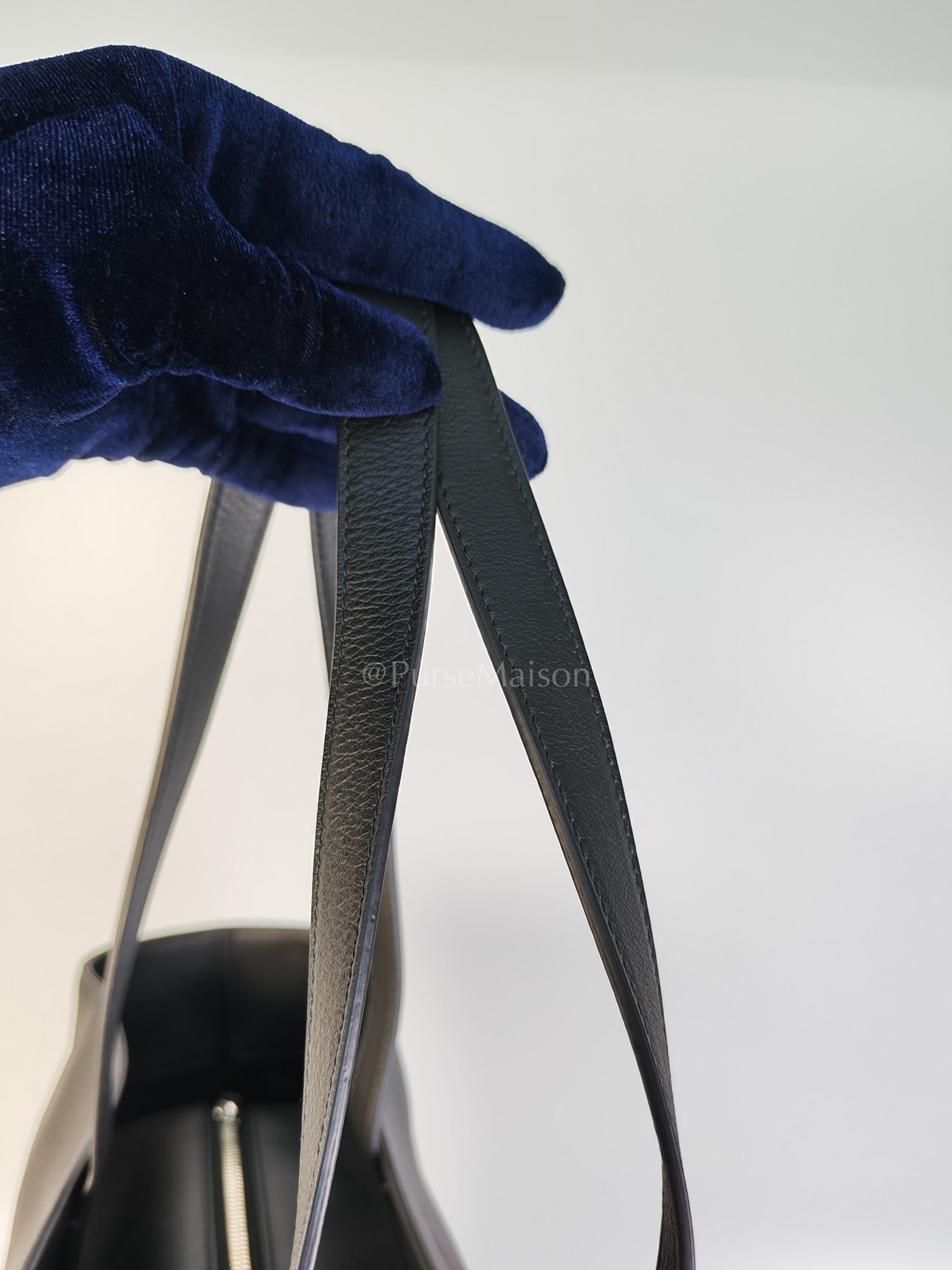 Everyday East West Tote Bag Black | Purse Maison Luxury Bags Shop