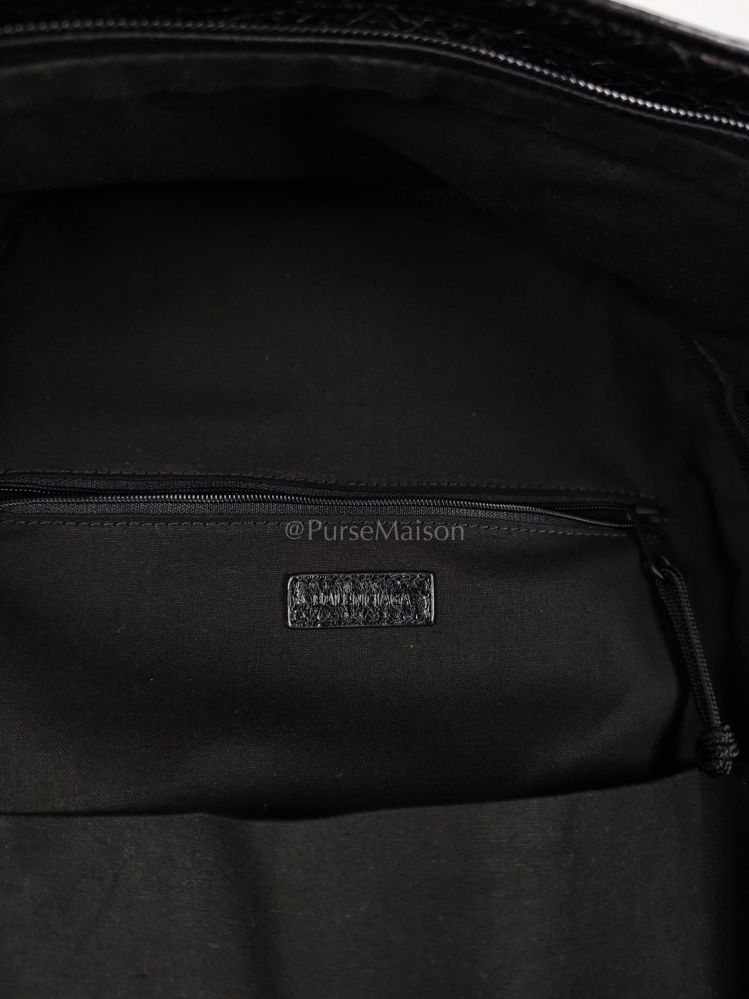 Explorer Blackpack in Black Crinkled Leather | Purse Maison Luxury Bags Shop