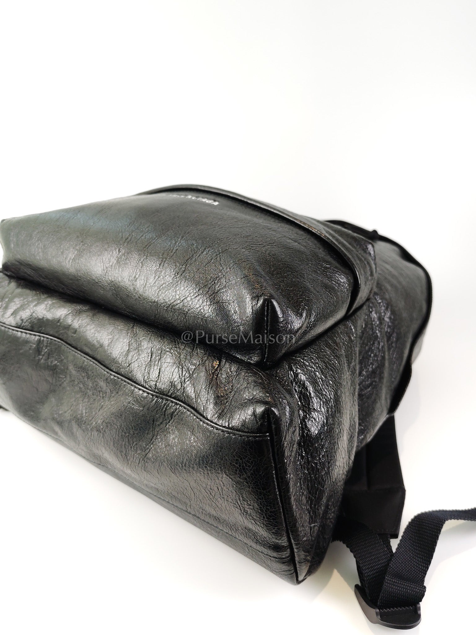 Explorer Blackpack in Black Crinkled Leather | Purse Maison Luxury Bags Shop