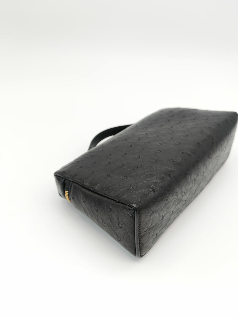 Extra Pocket Pouch L19 Black Ostrich Leather | Purse Maison Luxury Bags Shop