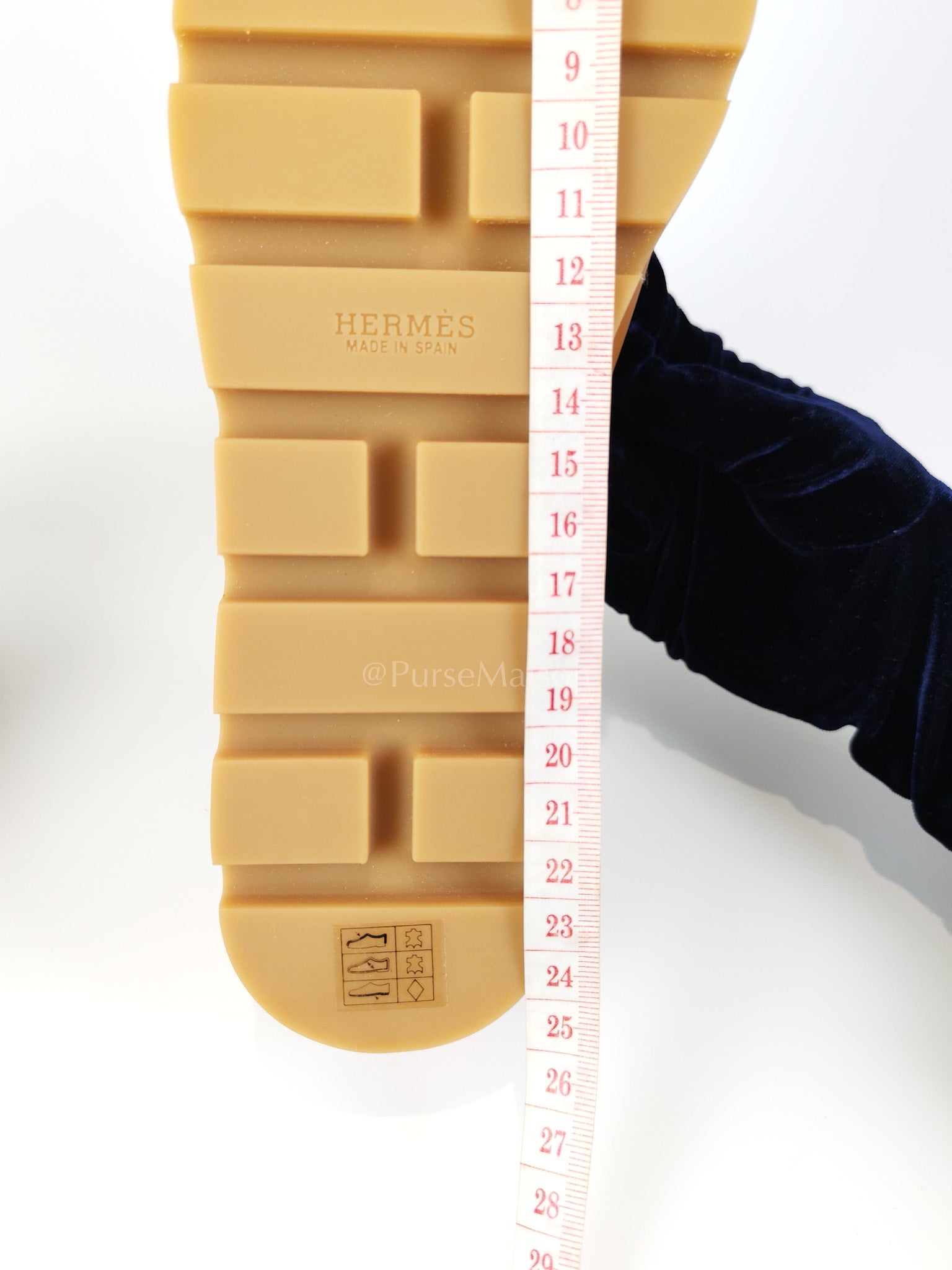 Eze Sandals Gold in Swift Leather Size 37 (24 cm) | Purse Maison Luxury Bags Shop