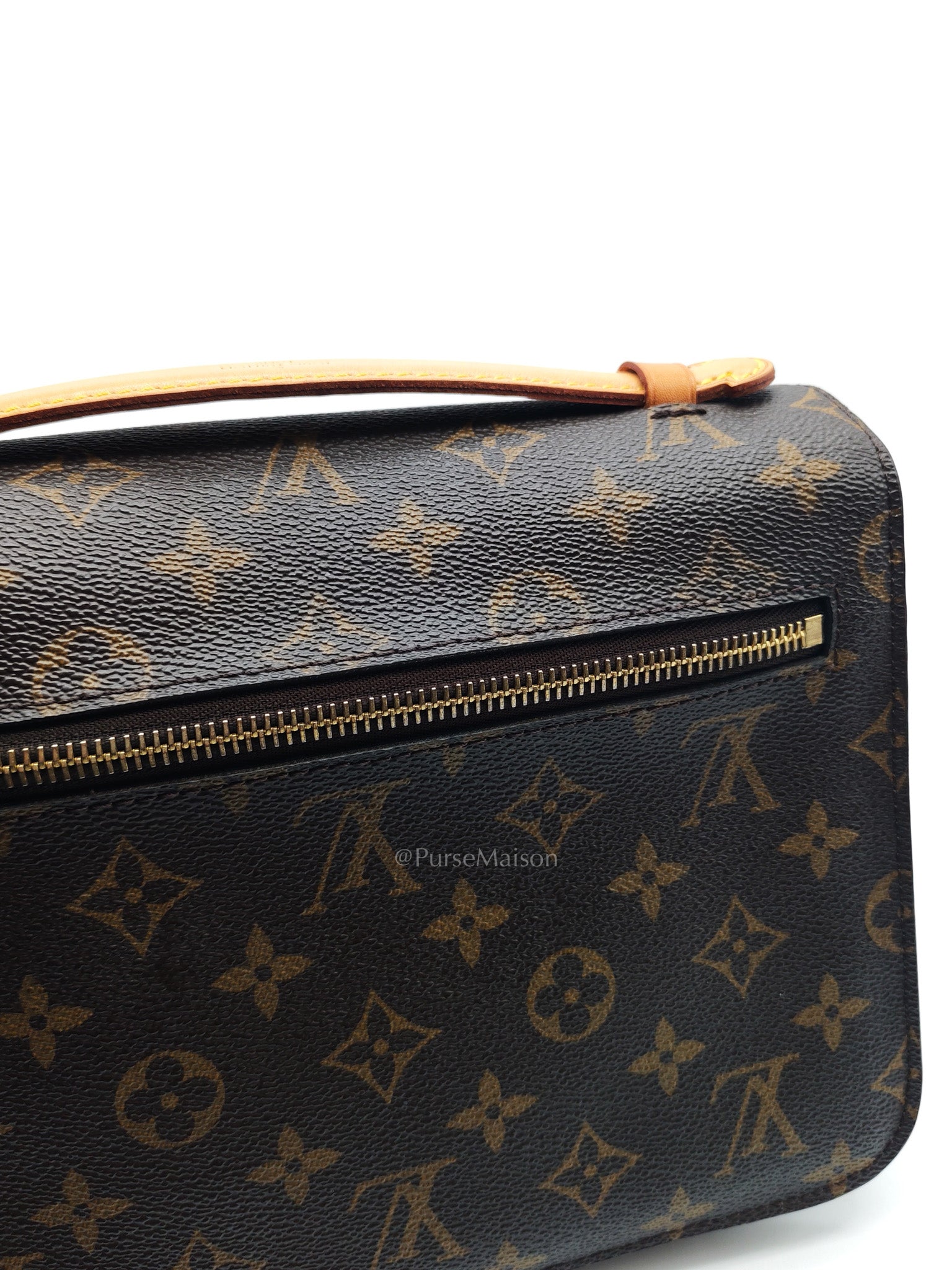 Pochette Metis in Monogram Canvas and Gold Hardware (Datecode: SR0138)