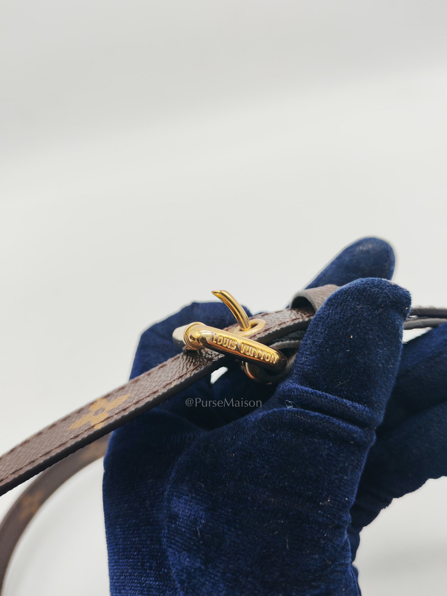 Pochette Metis in Monogram Canvas and Gold Hardware (Datecode: SR0138)