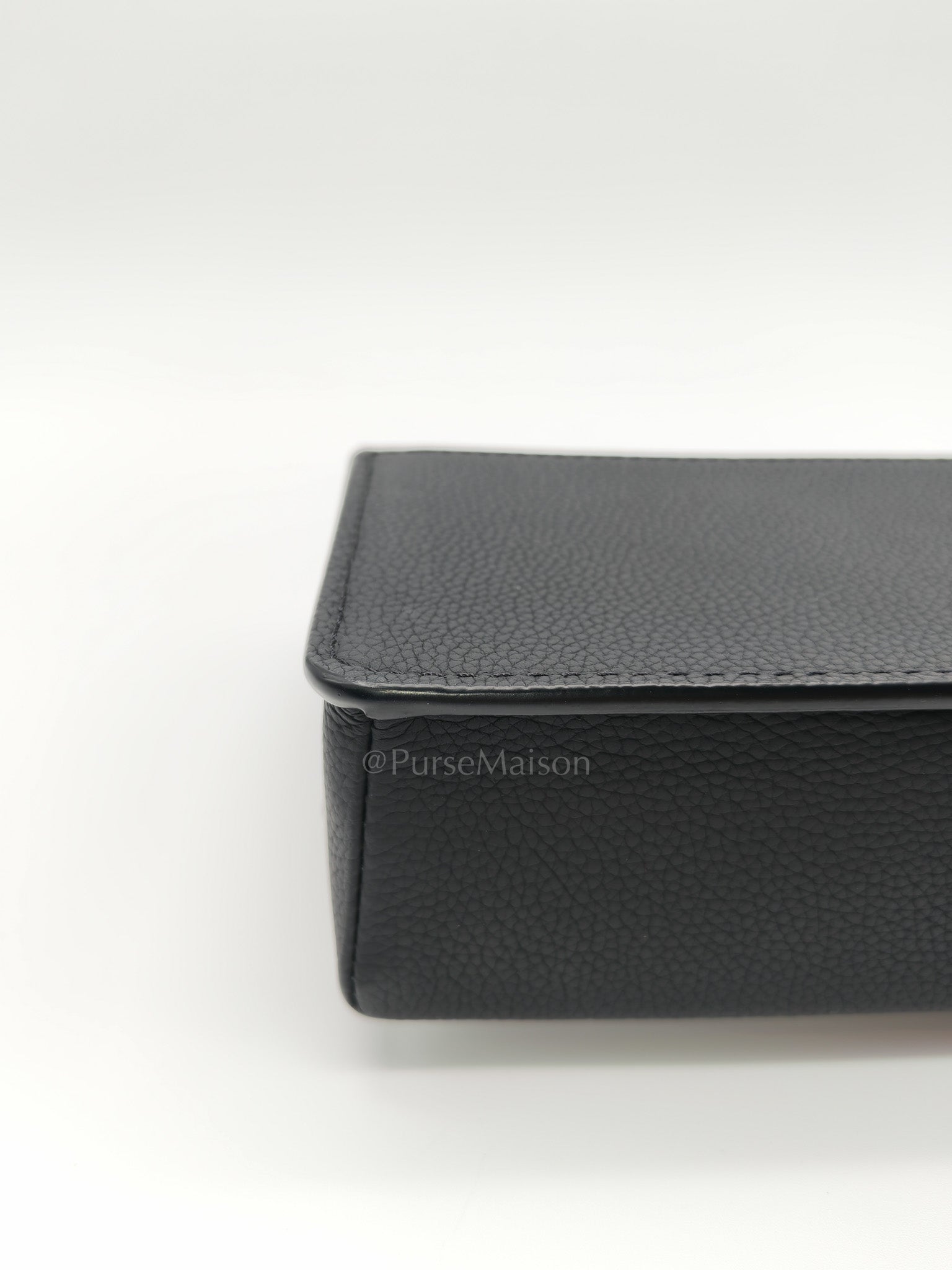 Fastline Wearable Wallet in Aerogram Leather Black | Purse Maison Luxury Bags Shop