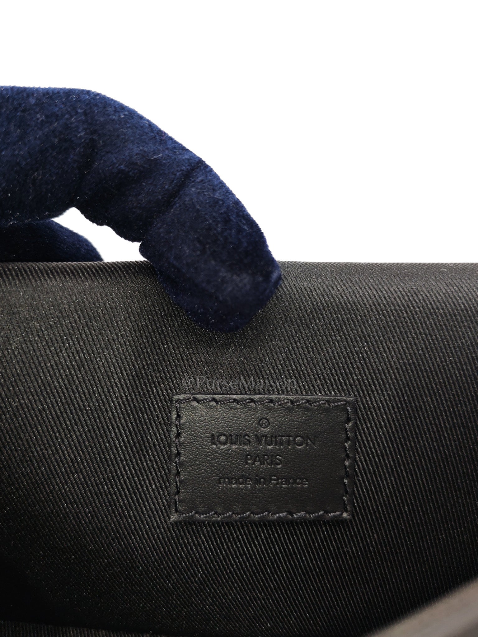 Fastline Wearable Wallet in Aerogram Leather Black | Purse Maison Luxury Bags Shop