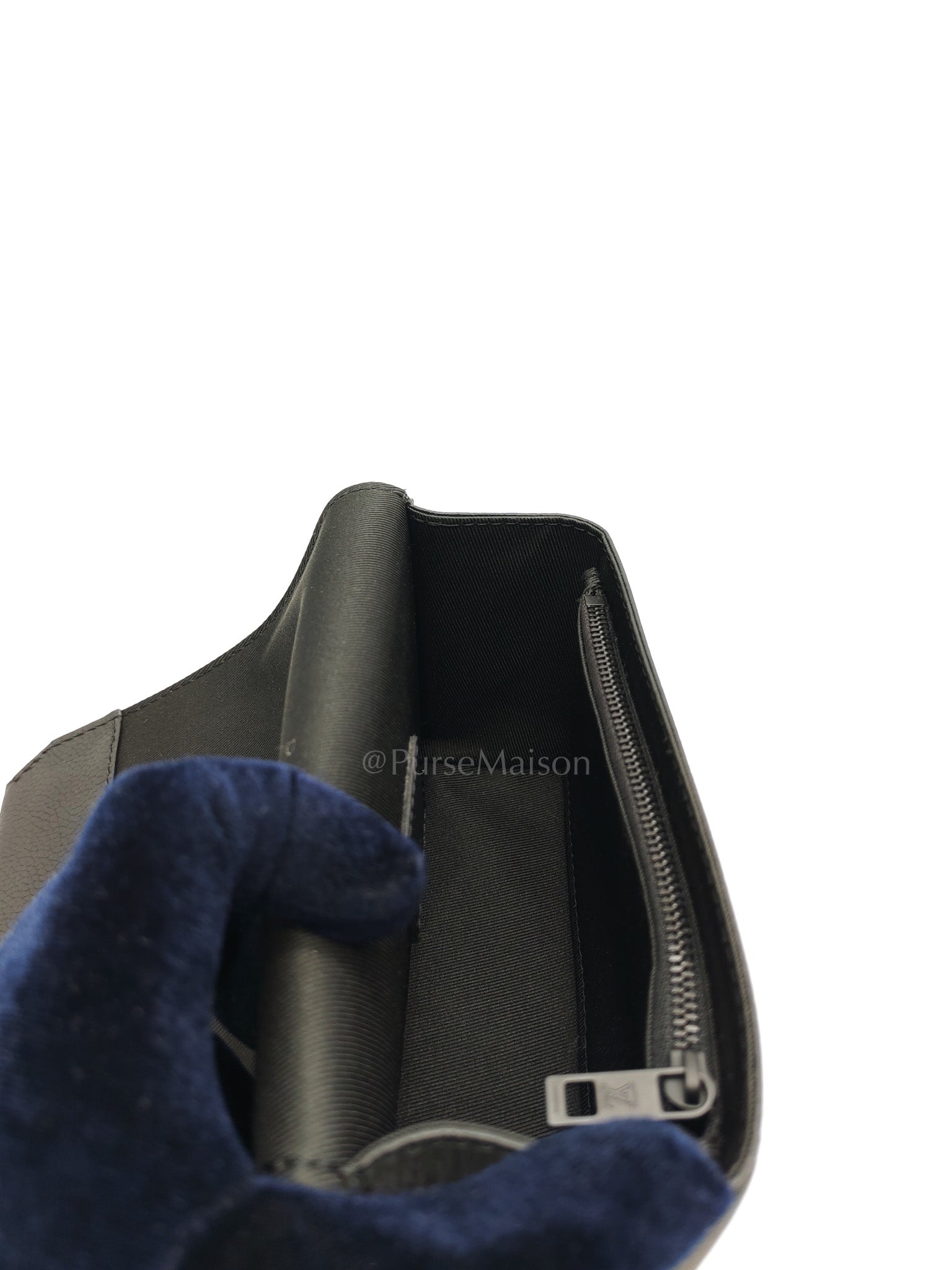 Fastline Wearable Wallet in Aerogram Leather Black | Purse Maison Luxury Bags Shop