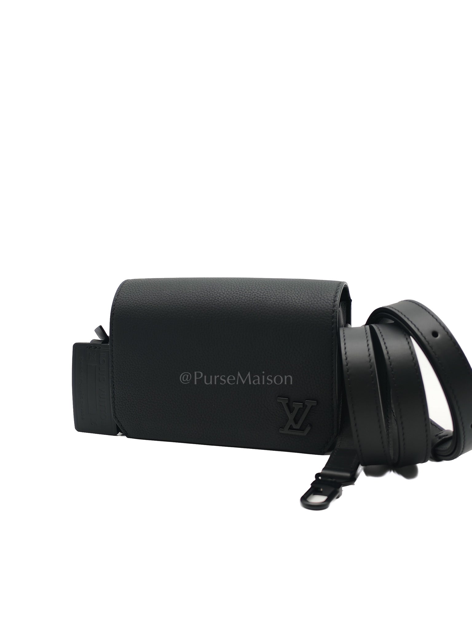 Fastline Wearable Wallet in Aerogram Leather Black | Purse Maison Luxury Bags Shop