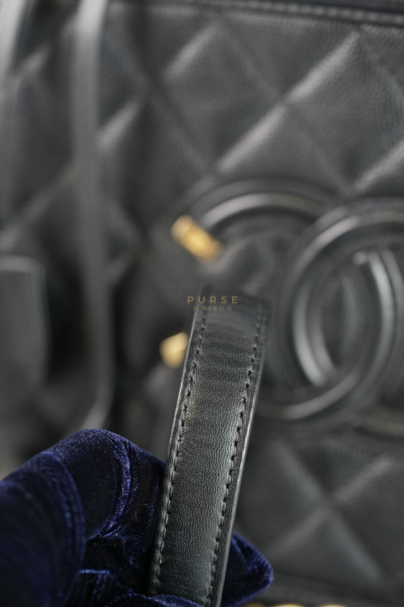 Filigree Medium Vanity Case in Black Caviar Leather and Aged Gold Hardware Series 26 | Purse Maison Luxury Bags Shop