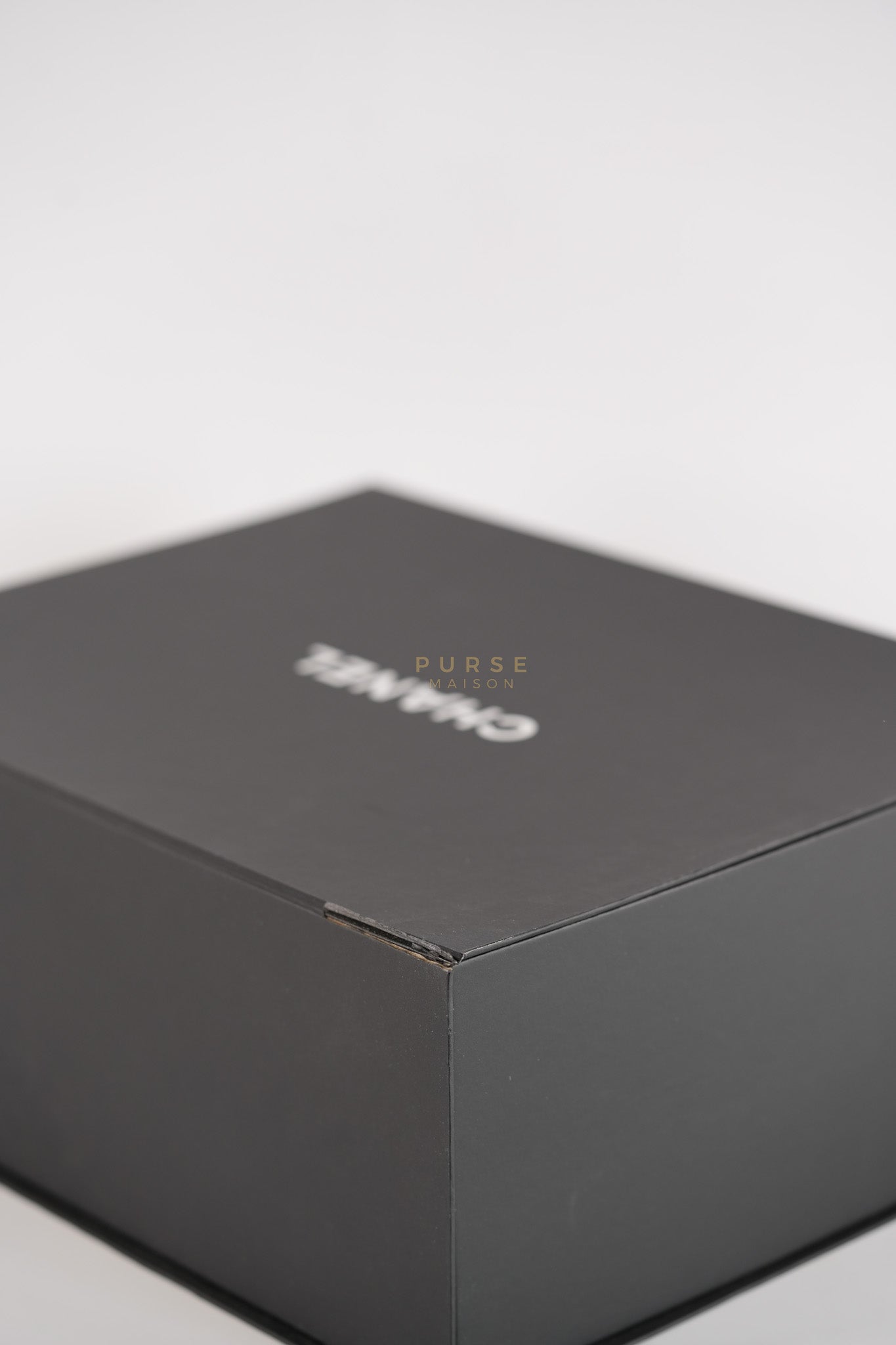 Filigree Medium Vanity Case in Black Caviar Leather and Aged Gold Hardware Series 26 | Purse Maison Luxury Bags Shop