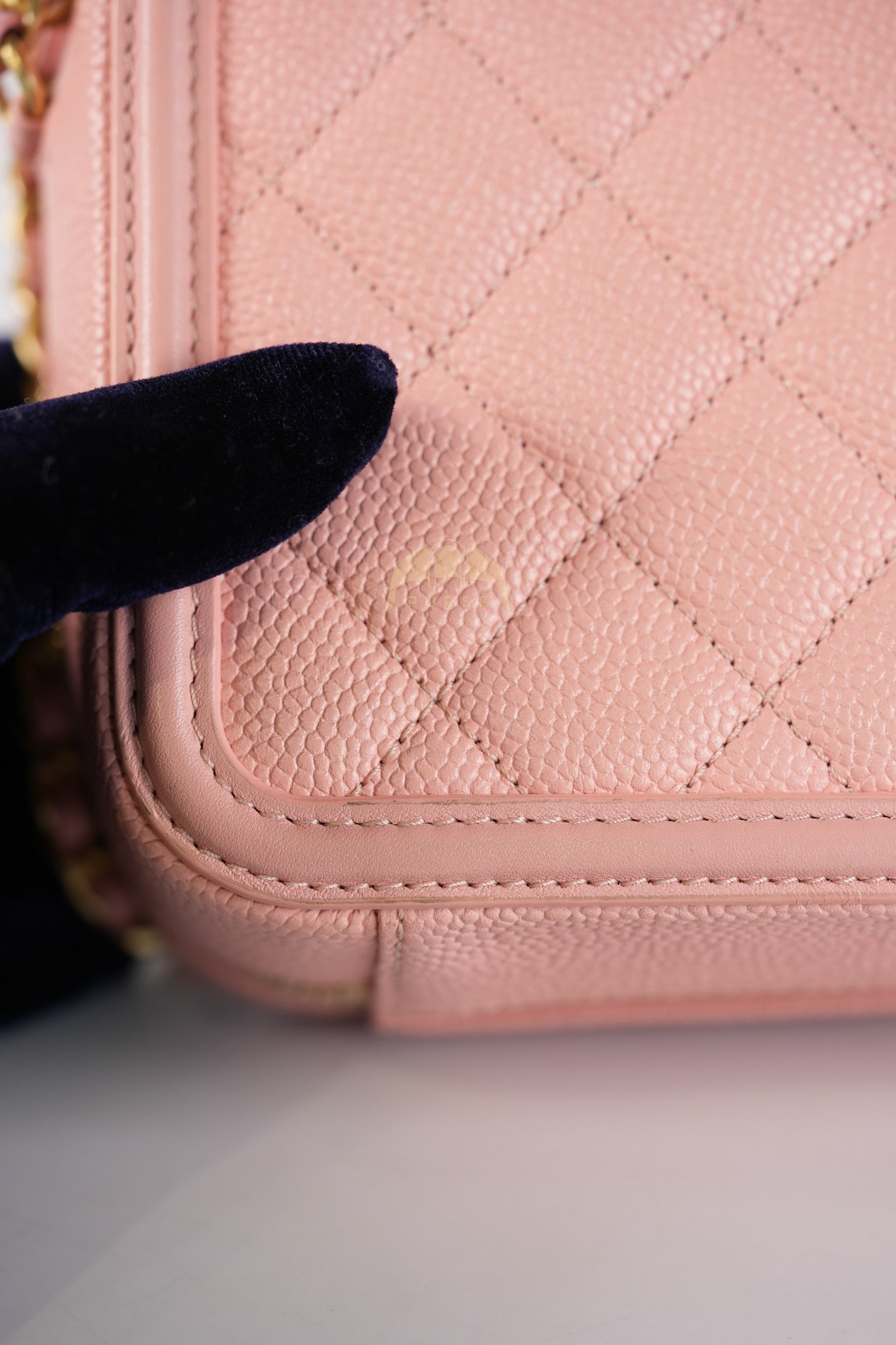 Filigree Vanity Case Small in Pink Caviar Leather Aged Gold Hardware Series 27 | Purse Maison Luxury Bags Shop
