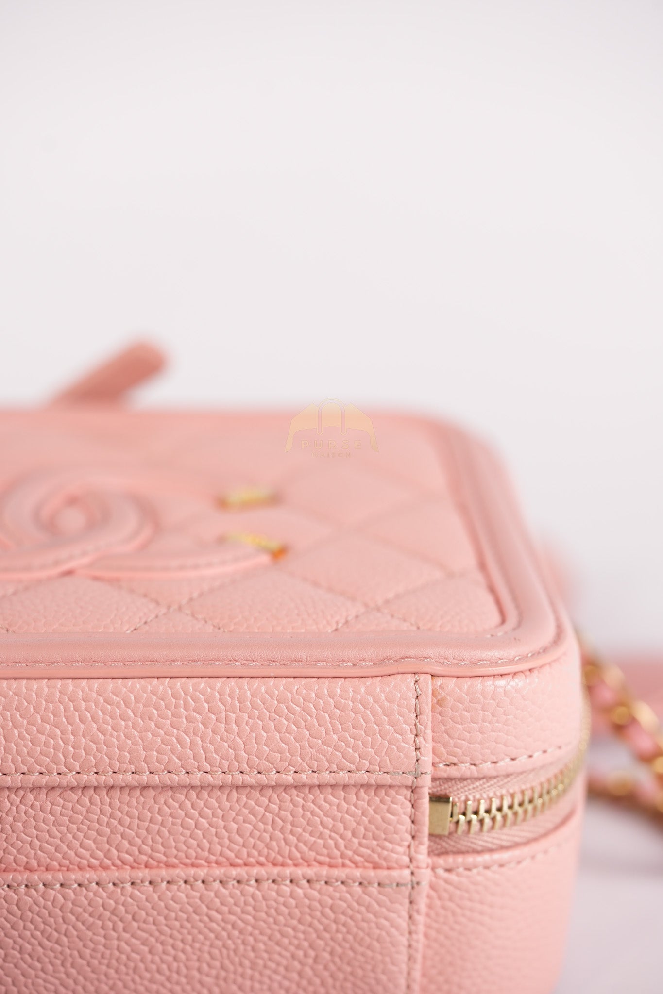 Filigree Vanity Case Small in Pink Caviar Leather Aged Gold Hardware Series 27 | Purse Maison Luxury Bags Shop