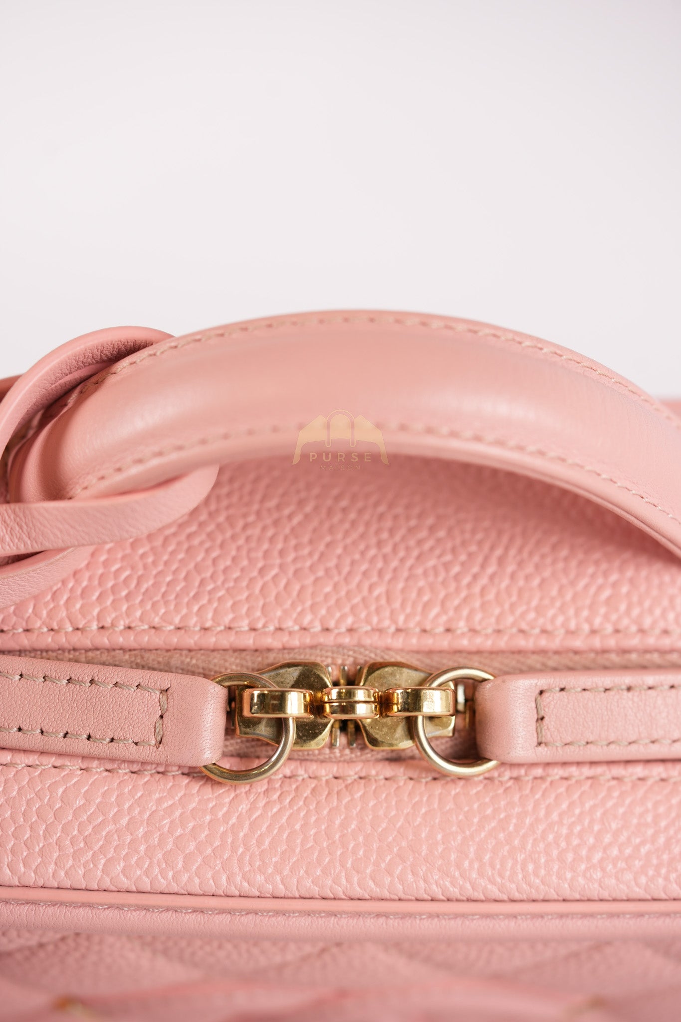 Filigree Vanity Case Small in Pink Caviar Leather Aged Gold Hardware Series 27 | Purse Maison Luxury Bags Shop