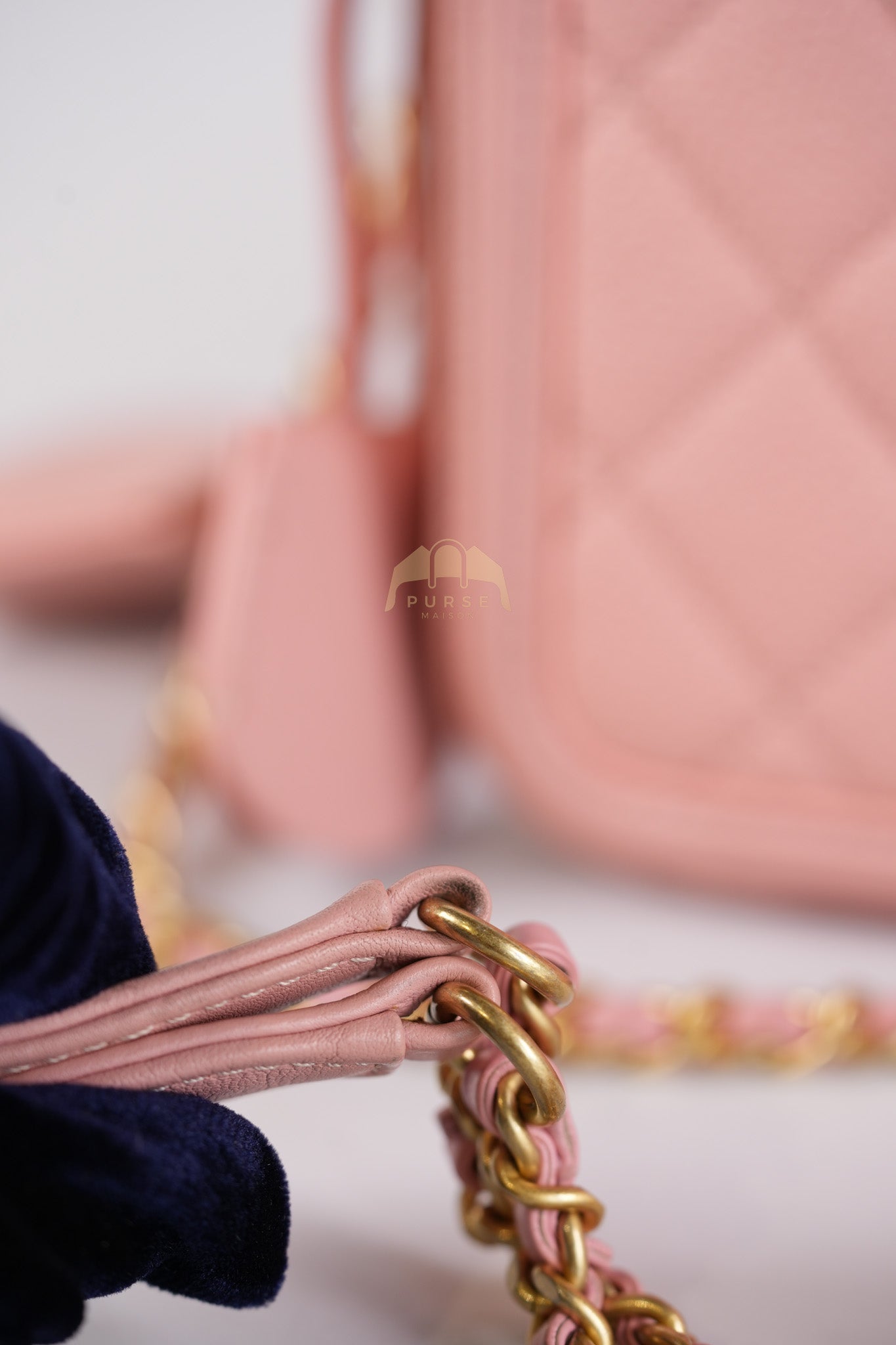 Filigree Vanity Case Small in Pink Caviar Leather Aged Gold Hardware Series 27 | Purse Maison Luxury Bags Shop