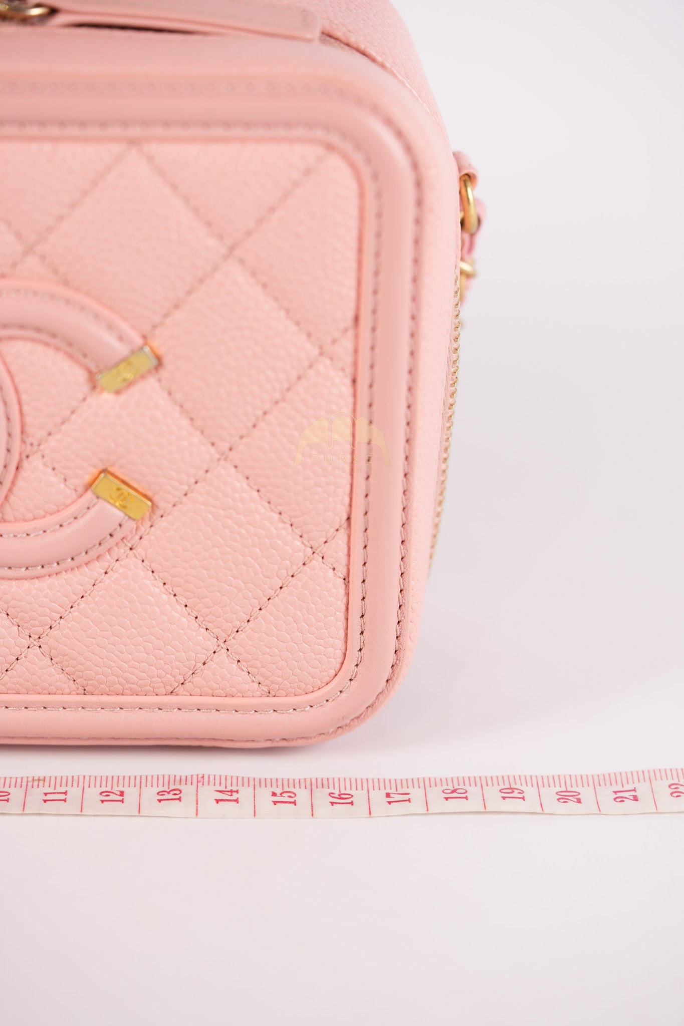 Filigree Vanity Case Small in Pink Caviar Leather Aged Gold Hardware Series 27 | Purse Maison Luxury Bags Shop