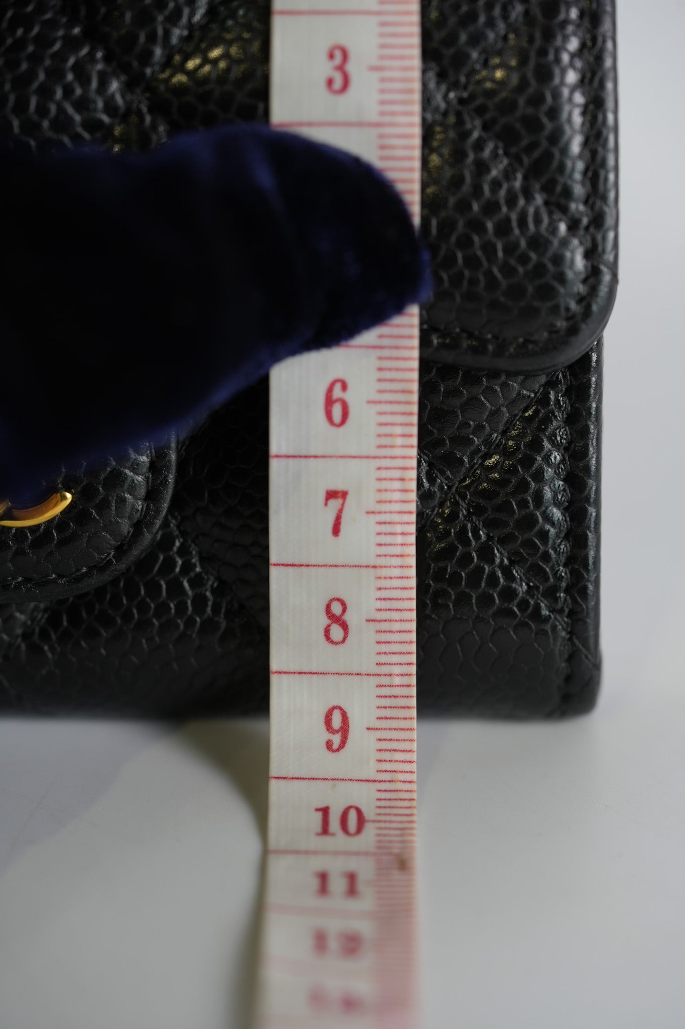 Flap Card Holder in Black Caviar Leather and Gold Hardware (Microchip) | Purse Maison Luxury Bags Shop