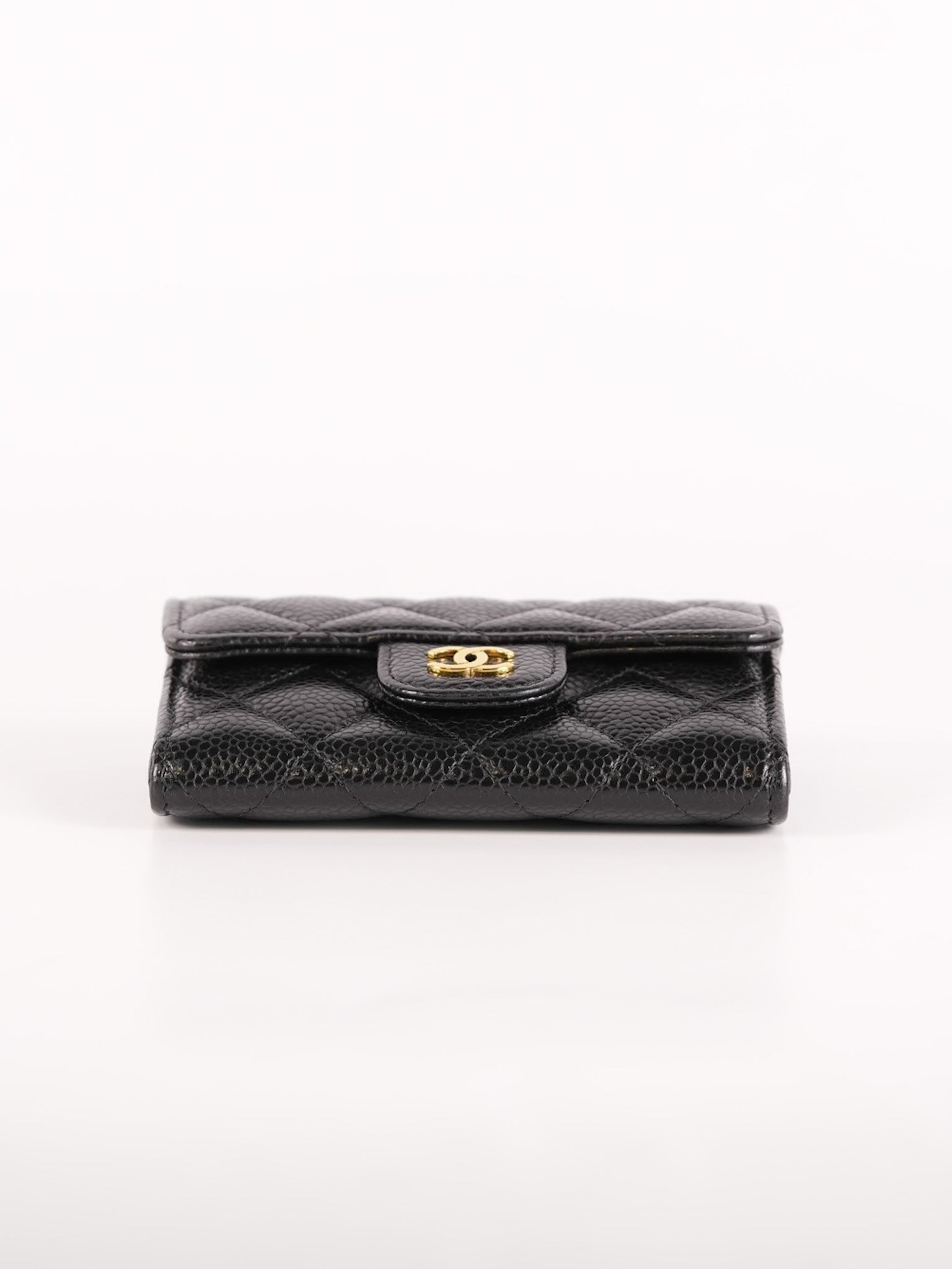 Flap Card Holder in Black Caviar Leather and Gold Hardware (Microchip) | Purse Maison Luxury Bags Shop