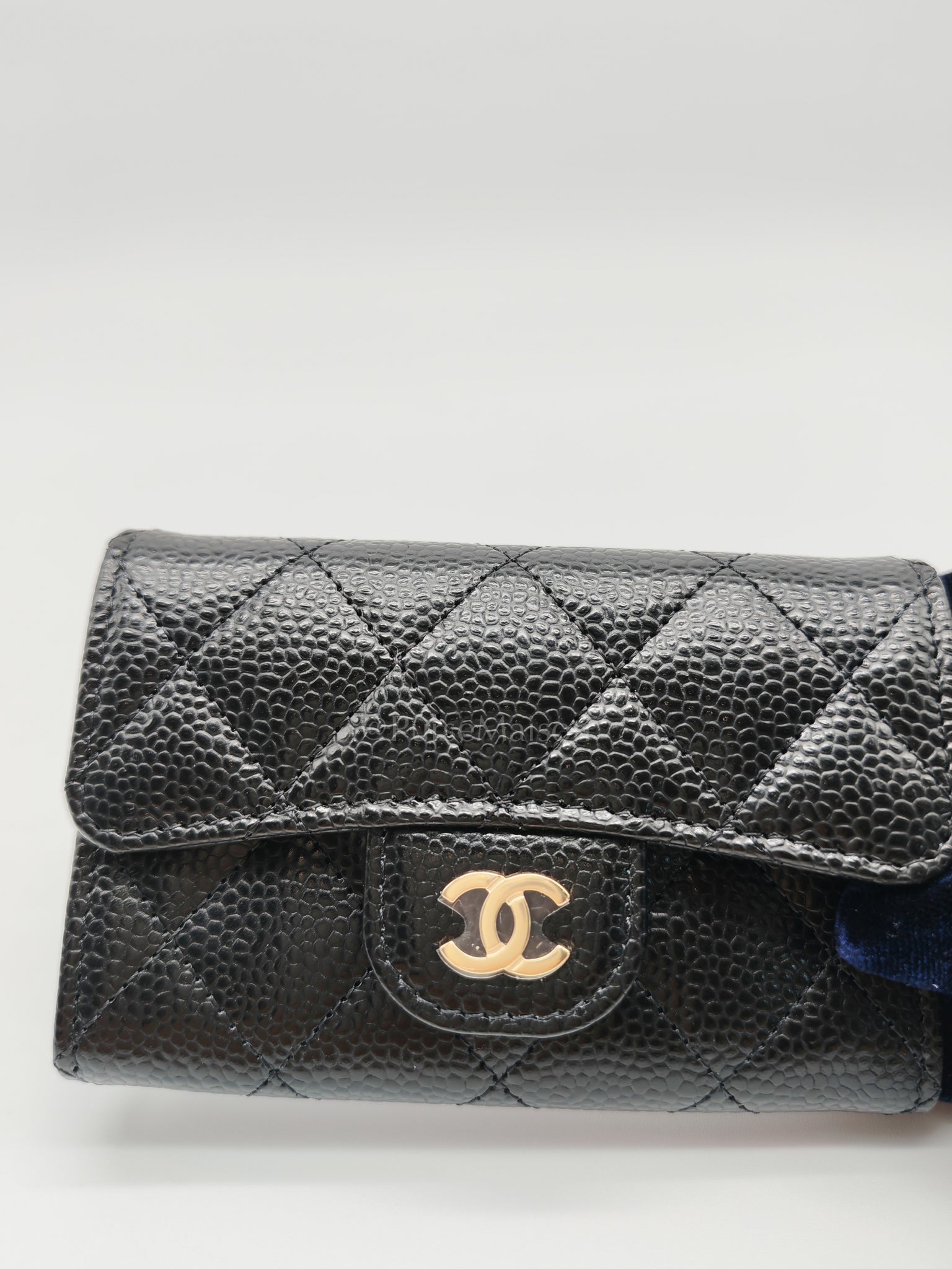 Flap Card Holder in Black Caviar Leather and Light Gold Hardware (Microchip) | Purse Maison Luxury Bags Shop