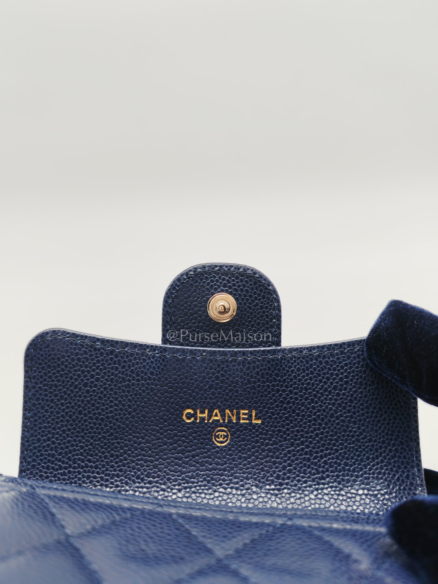 Flap Card Holder in Navy Blue Caviar Leather and Gold Hardware (Microchip) | Purse Maison Luxury Bags Shop