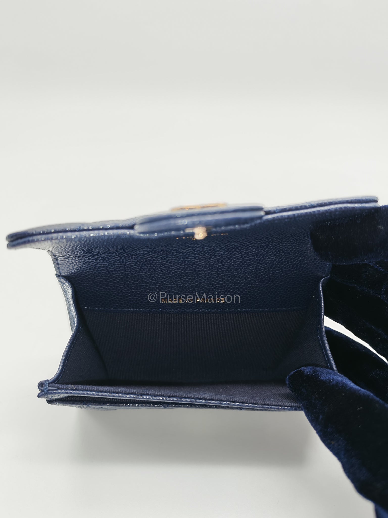 Flap Card Holder in Navy Blue Caviar Leather and Gold Hardware (Microchip) | Purse Maison Luxury Bags Shop