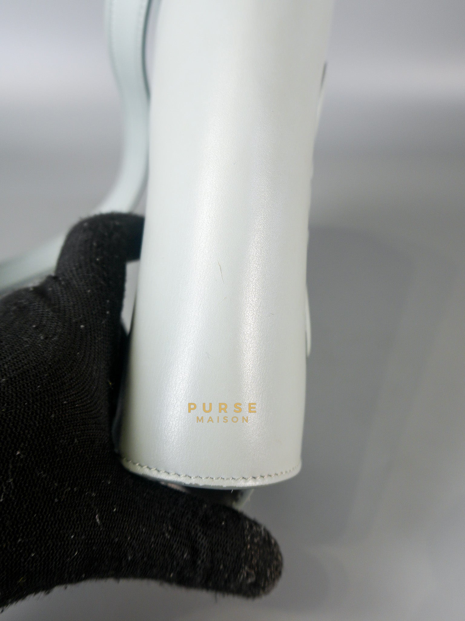 Folco Cuir Soft Blue in Smooth Calfskin Leather | Purse Maison Luxury Bags Shop