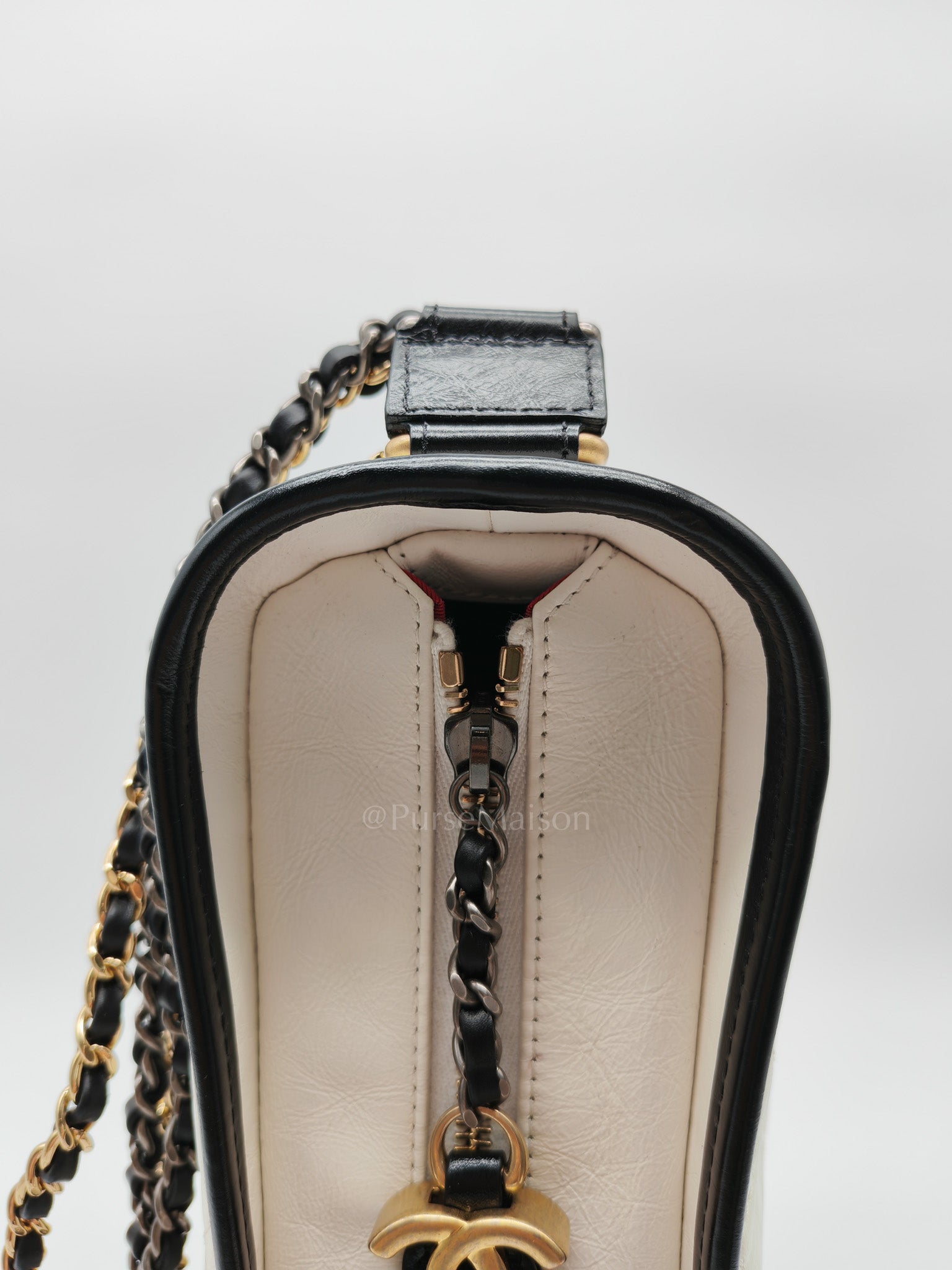 Gabrielle Hobo Old Medium (Large) in White Quilted Distressed Calfskin & Mixed Hardware (Series 25) | Purse Maison Luxury Bags Shop