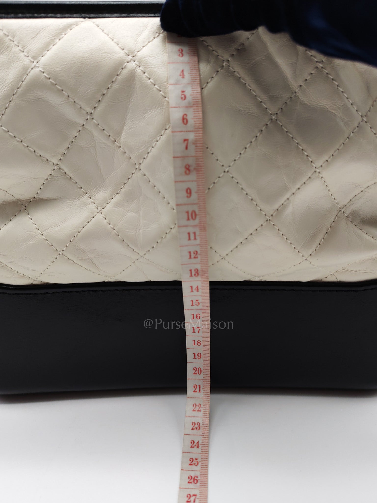 Gabrielle Hobo Old Medium (Large) in White Quilted Distressed Calfskin & Mixed Hardware (Series 25) | Purse Maison Luxury Bags Shop