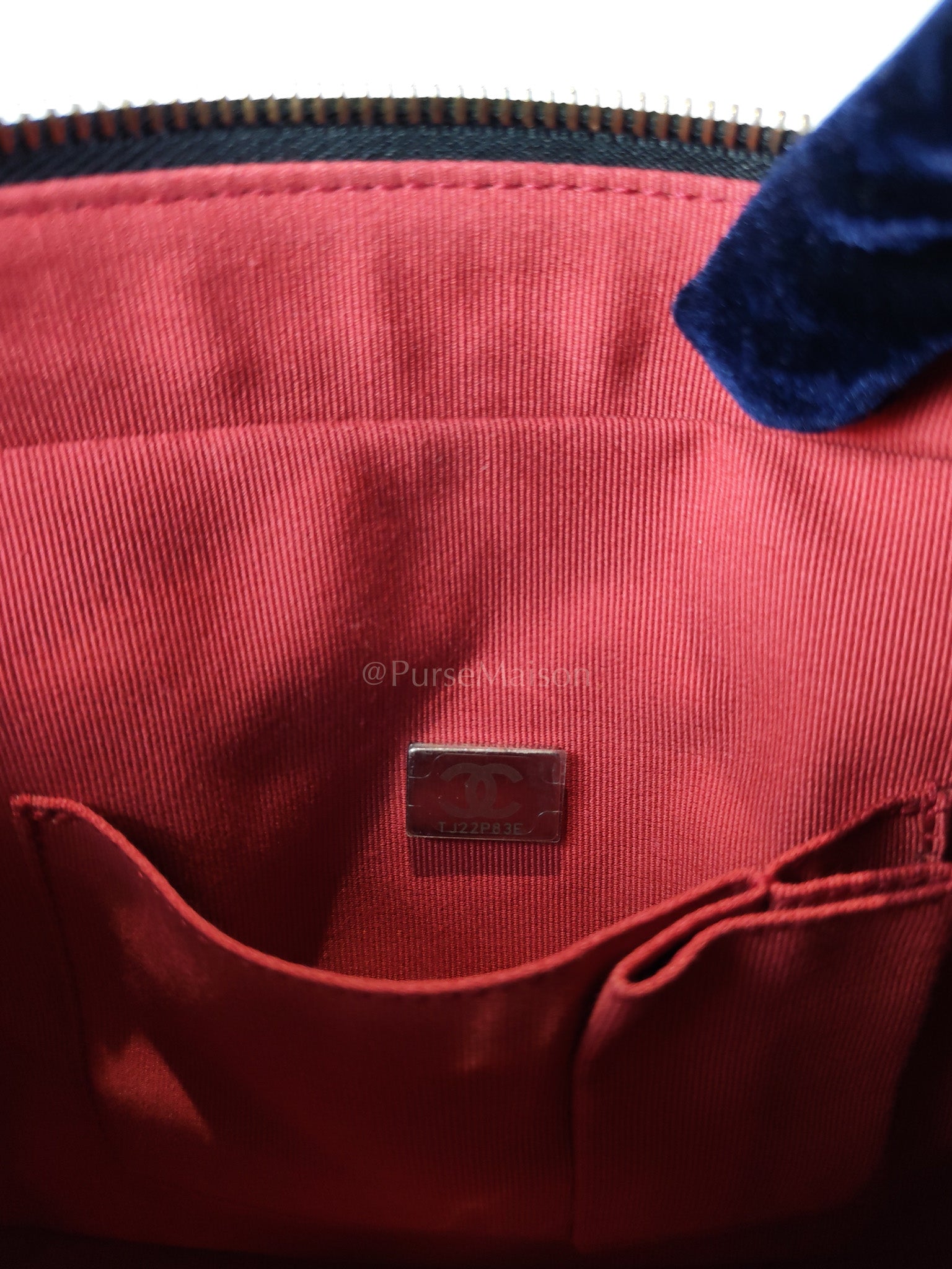 Gabrielle Medium in Black Quilted Distressed Calfskin & Mixed Hardware (Microchip) | Purse Maison Luxury Bags Shop