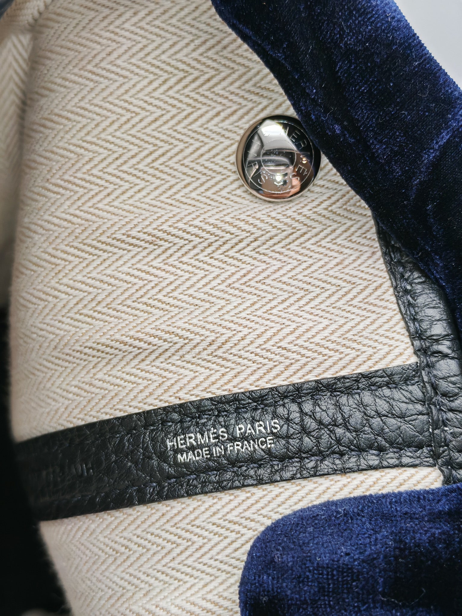 Garden Party Tote 36 (GPT) in Black Veau Negonda Leather and Palladium Hardware Stamp G (2026)