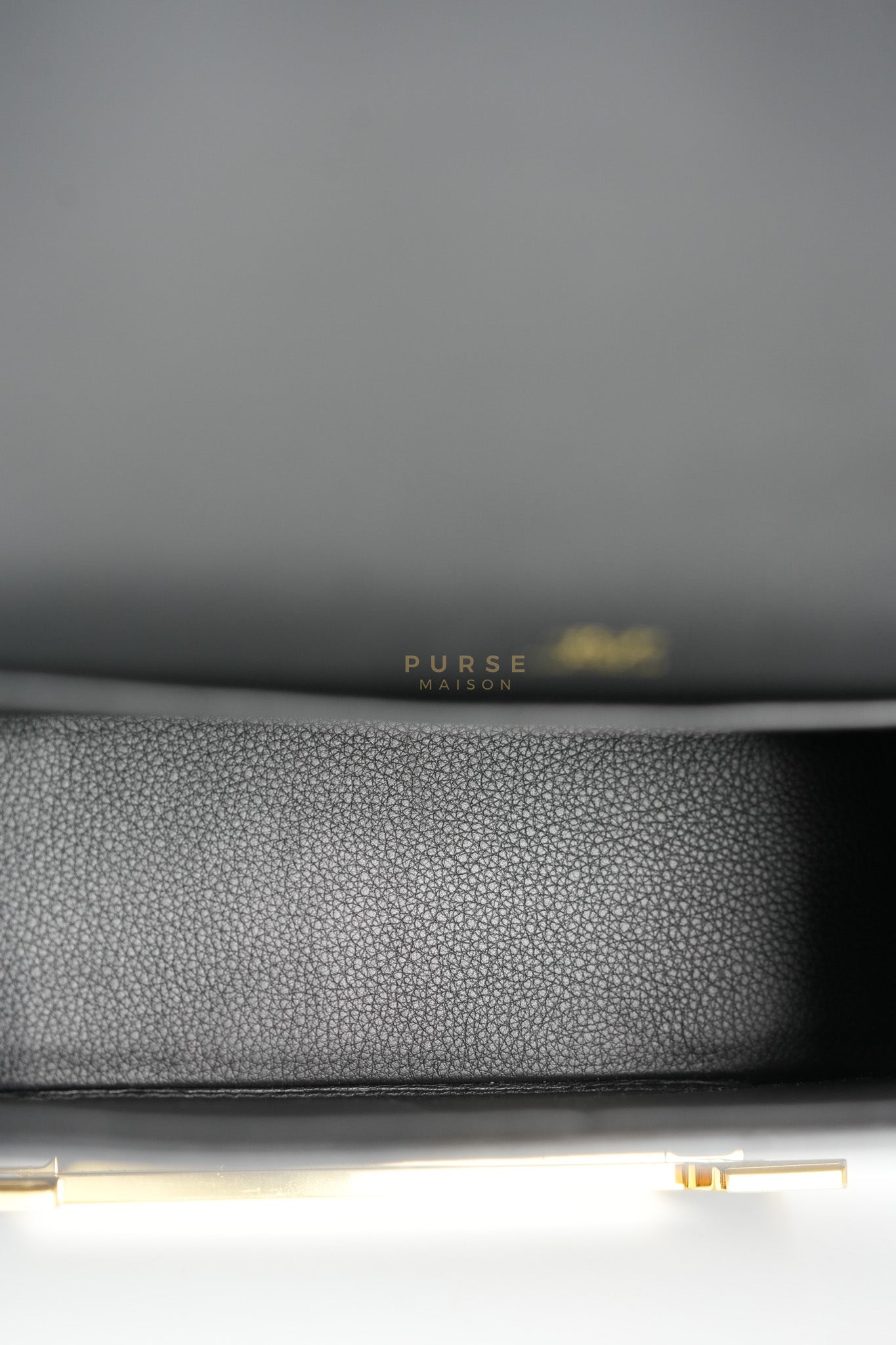 Geta in Black Chevre Mysore Sangle Fibre and Gold Hardware Stamp U (2022) | Purse Maison Luxury Bags Shop