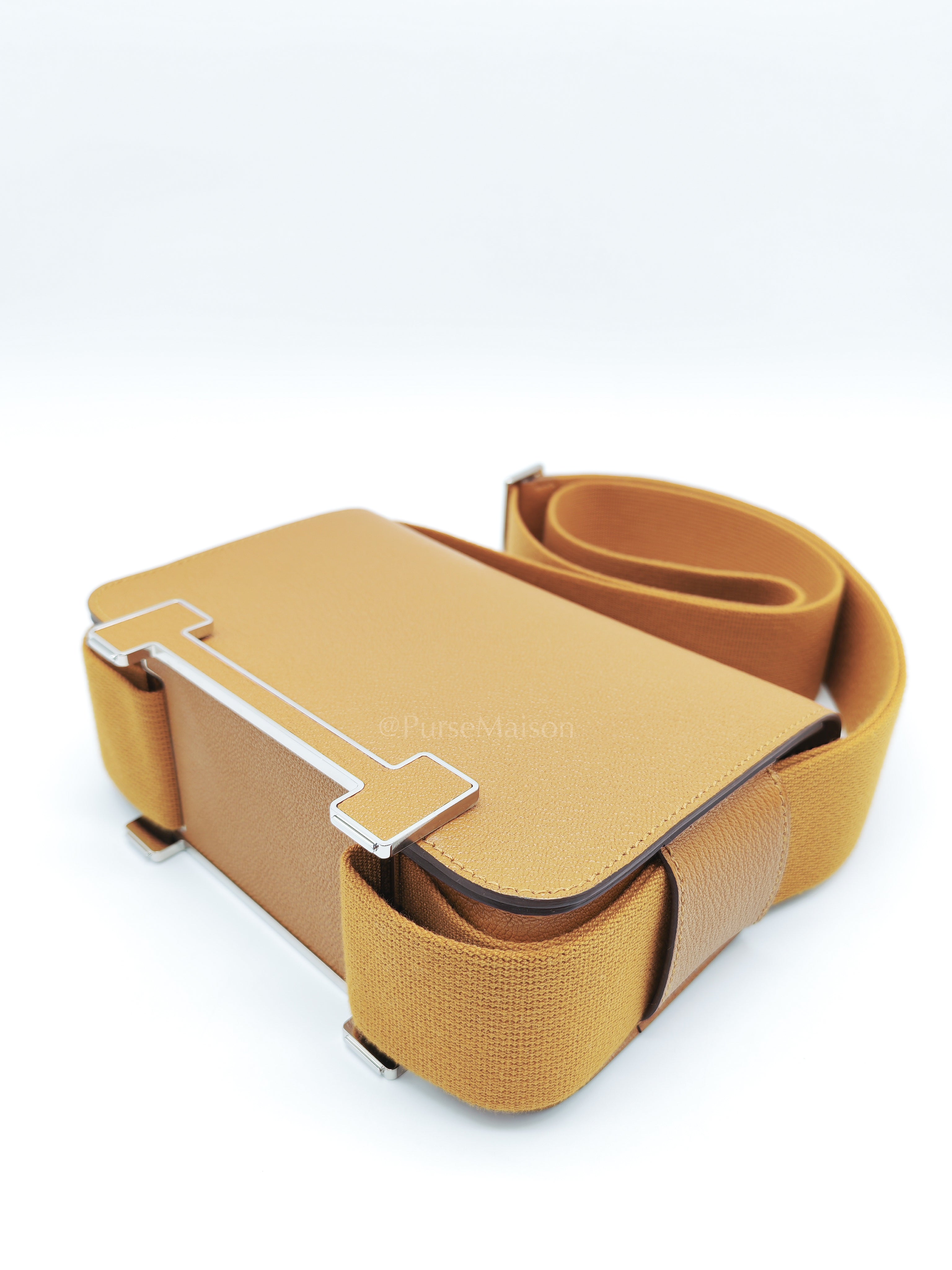 Geta in Caramel Chyvre Mysore Leather & Palladium Hardware Stamp U (2022) | Purse Maison Luxury Bags Shop