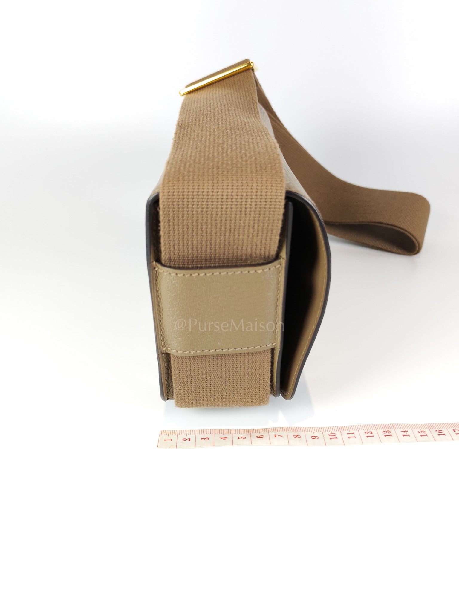 Geta in Etoupe Chevre Mysore/Goatskin Leather and Gold Hardware Stamp B(2023) | Purse Maison Luxury Bags Shop