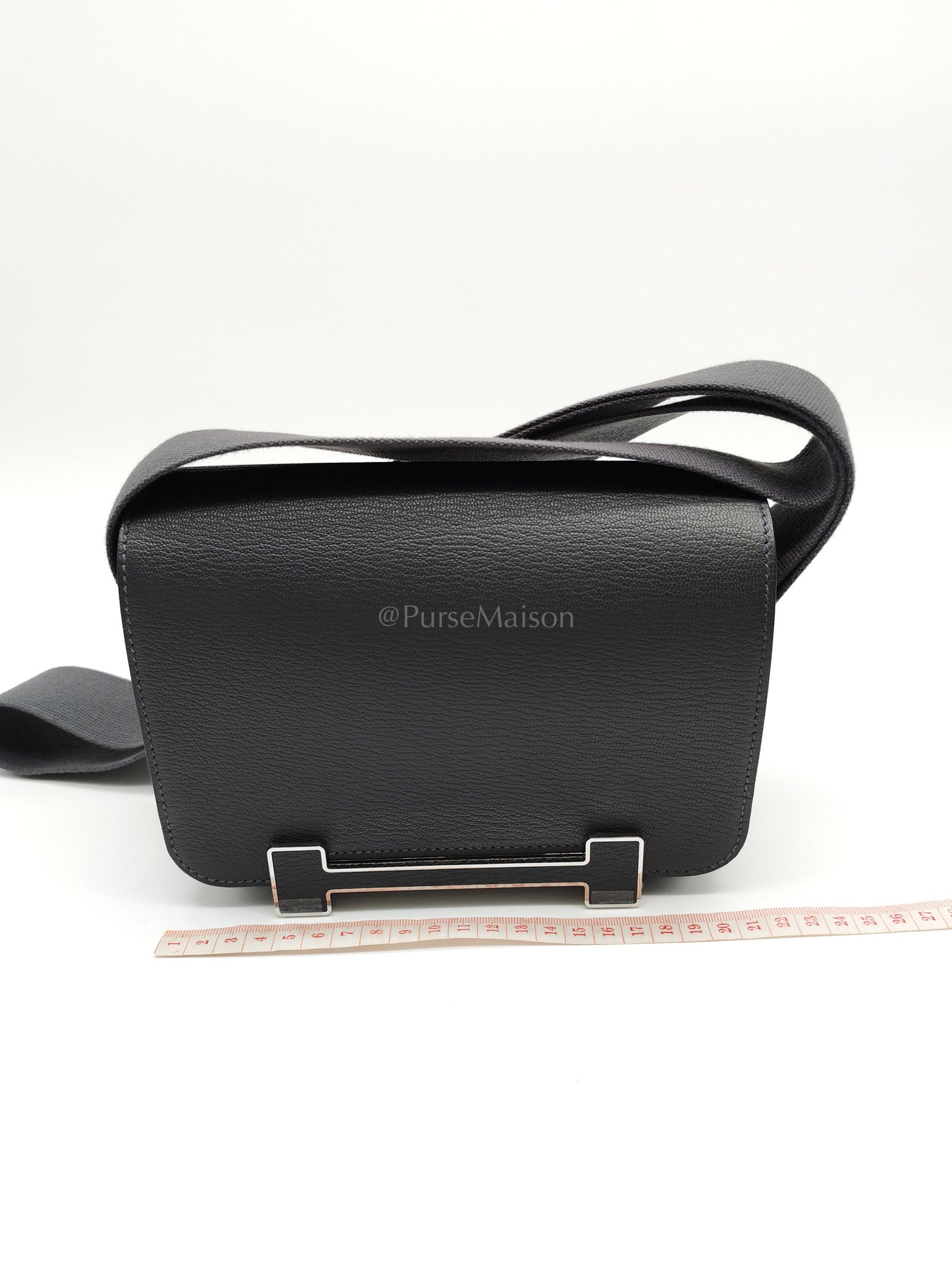 Geta in Gris Misty Chevre Mysore Leather Palladium Hardware Stamp K(2025) | Purse Maison Luxury Bags Shop