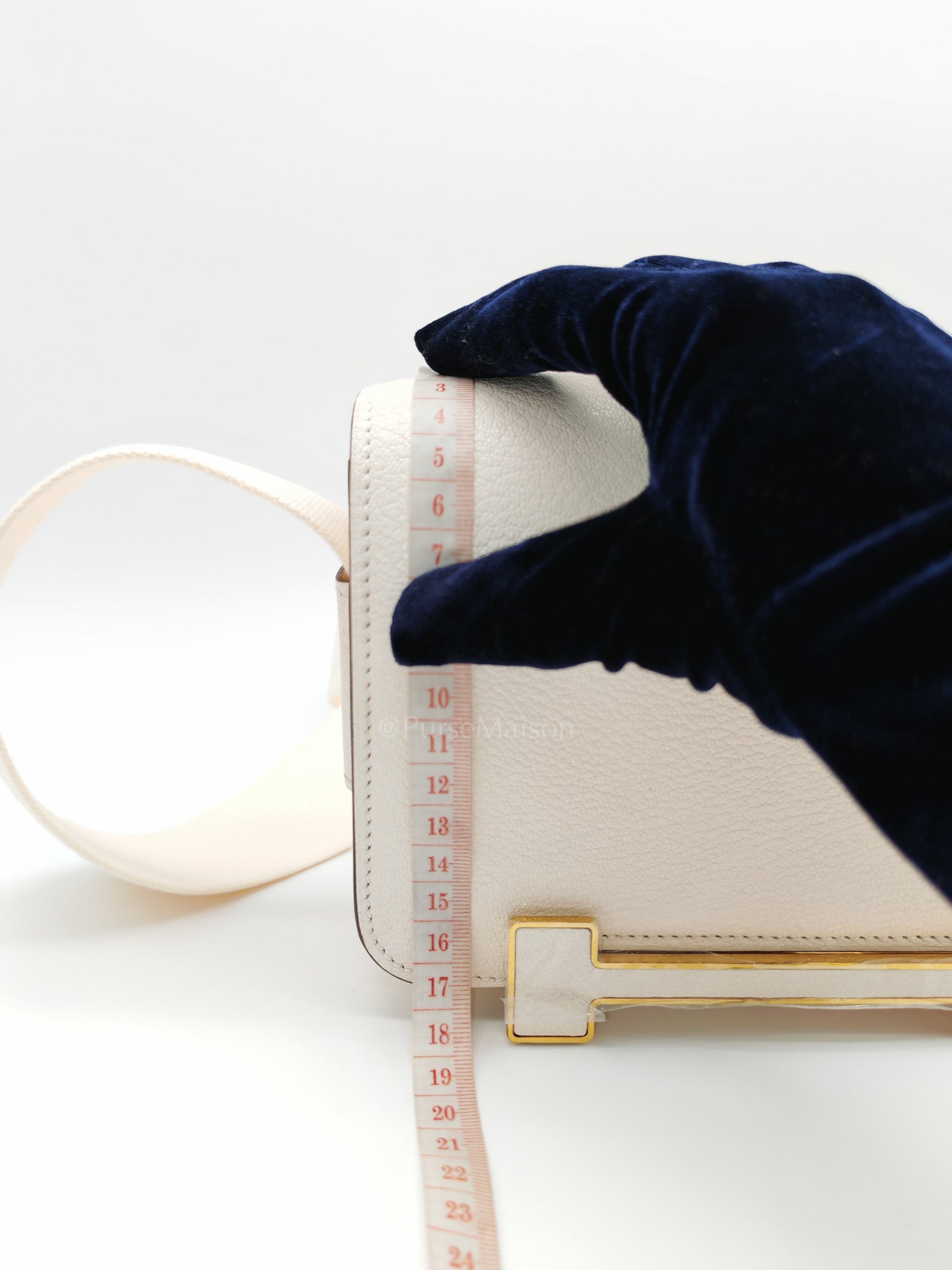 Geta in Nata Chevre Mysore Leather & Gold Hardware Stamp U(2022) | Purse Maison Luxury Bags Shop