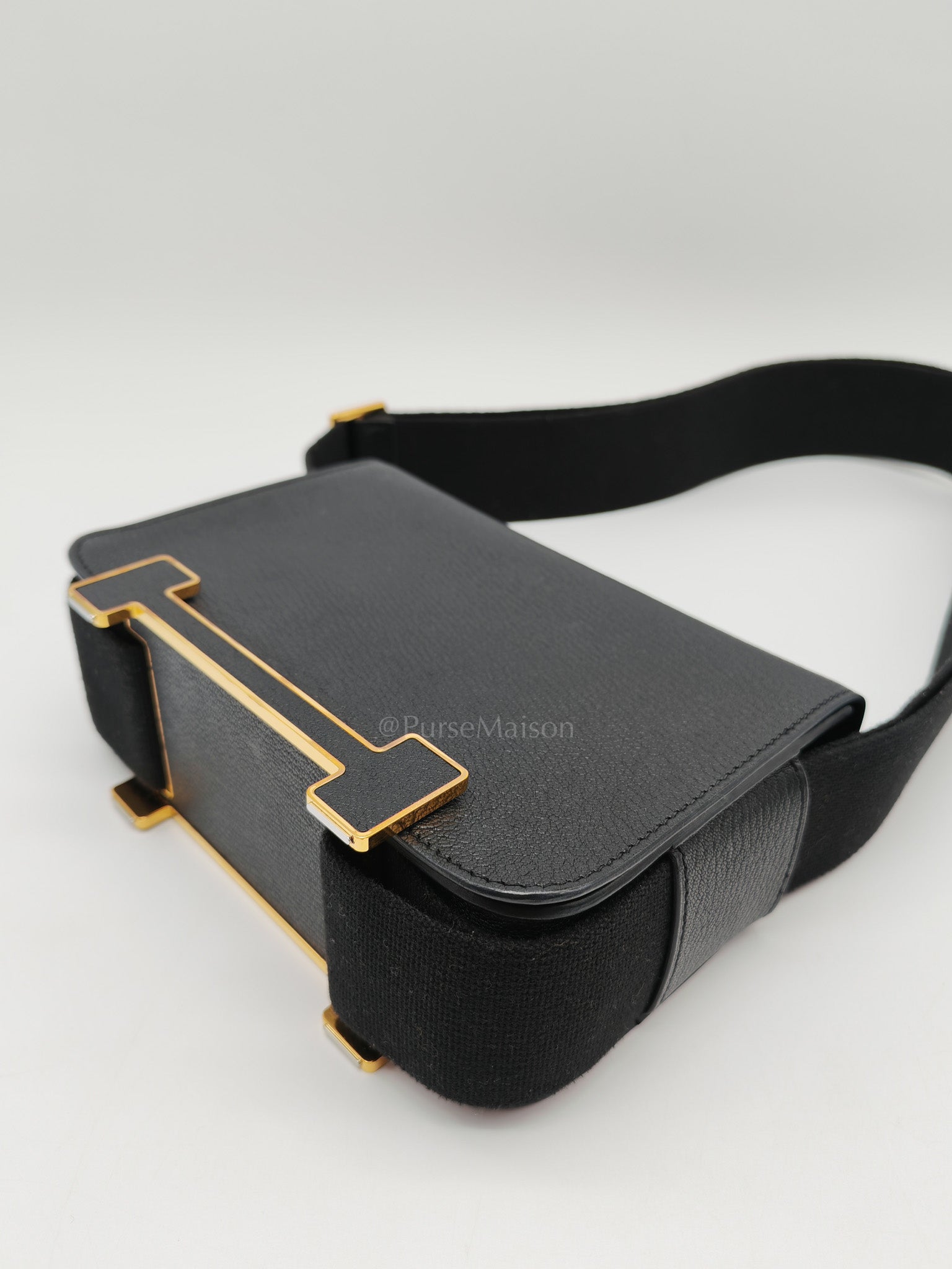 Geta in Black Chevre Mysore Leather & Gold Hardware Stamp B(2023)