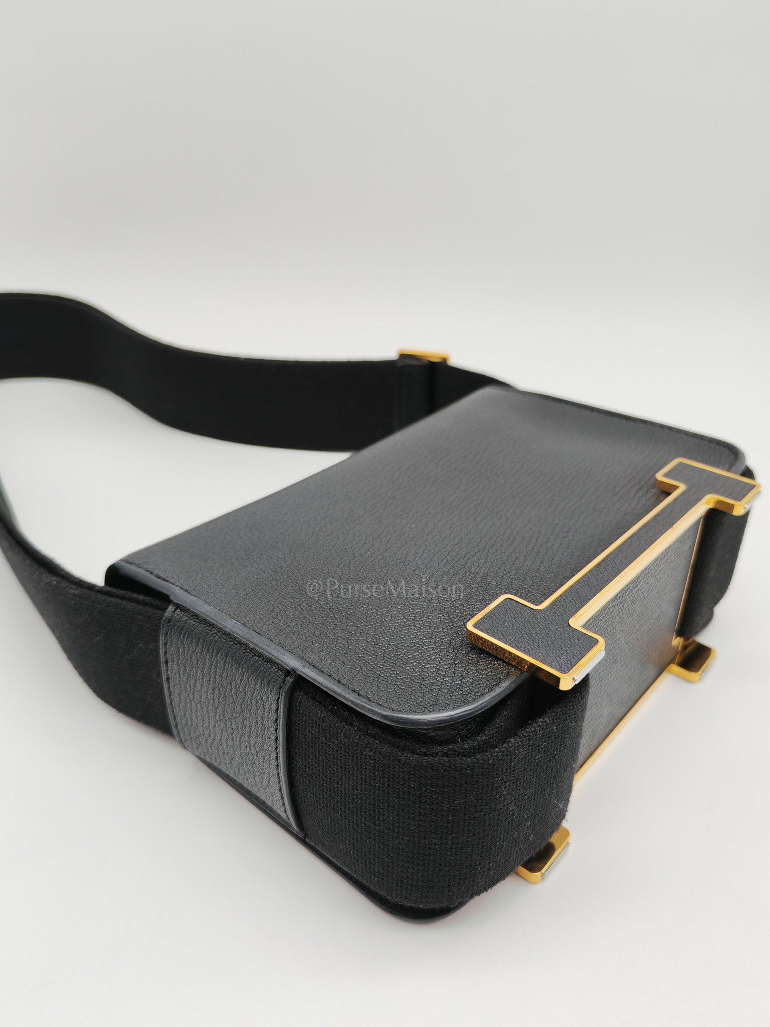 Geta in Black Chevre Mysore Leather & Gold Hardware Stamp B(2023)