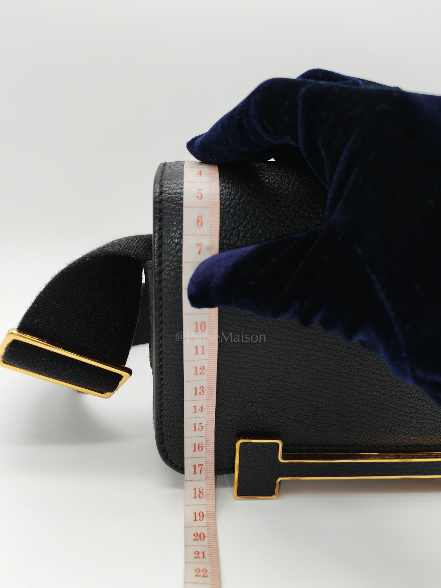 Geta in Black Chevre Mysore Leather & Gold Hardware Stamp B(2023)