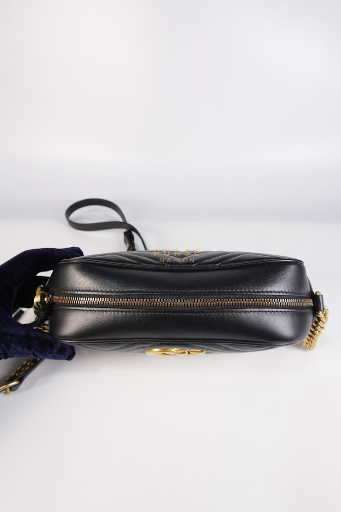 GG Marmont Camera Bag Small in Black Matelassé Leather | Purse Maison Luxury Bags Shop